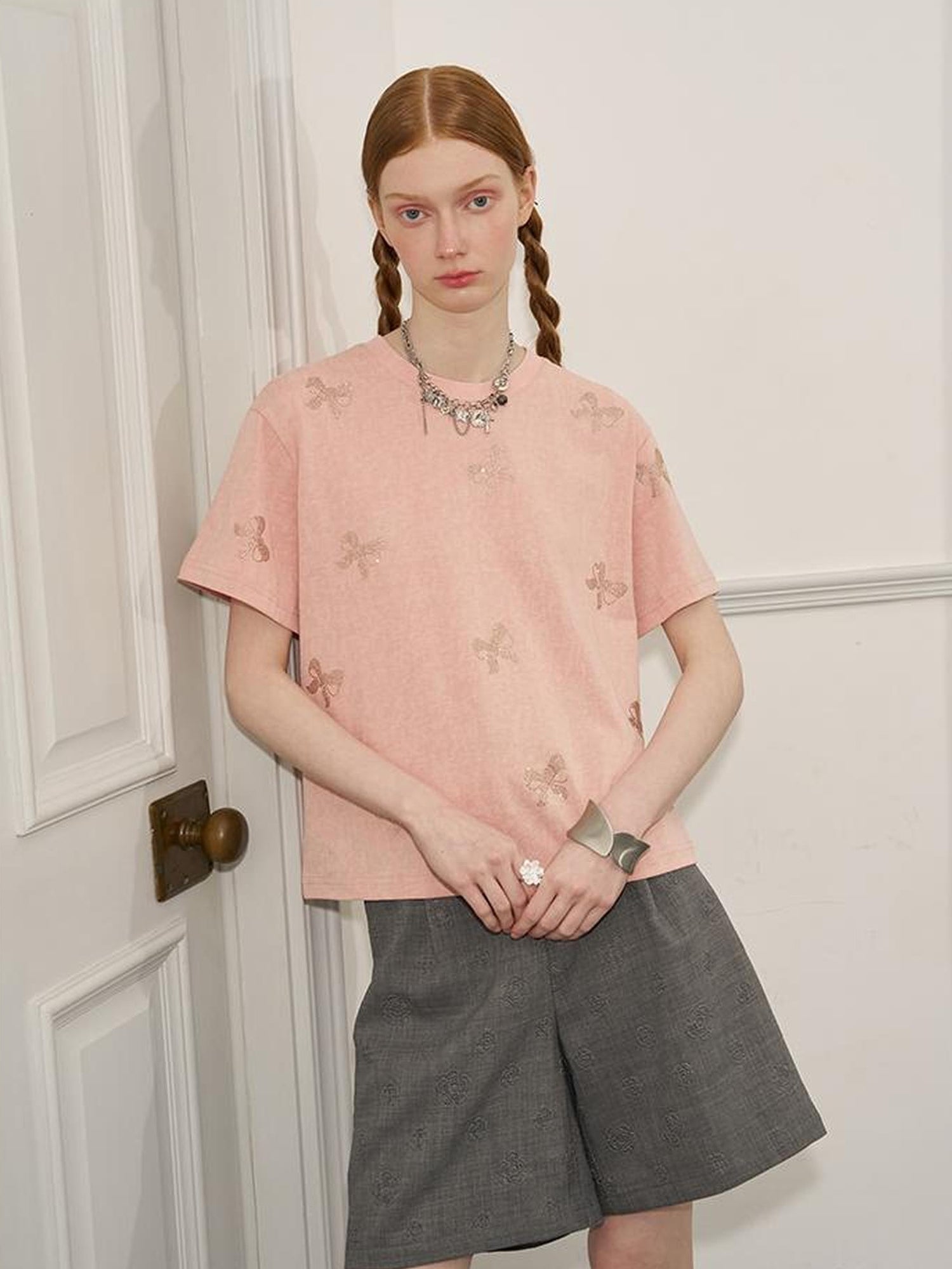 DIDDI MODA Butterfly Bow Crystal Embellished Oversized Tee
