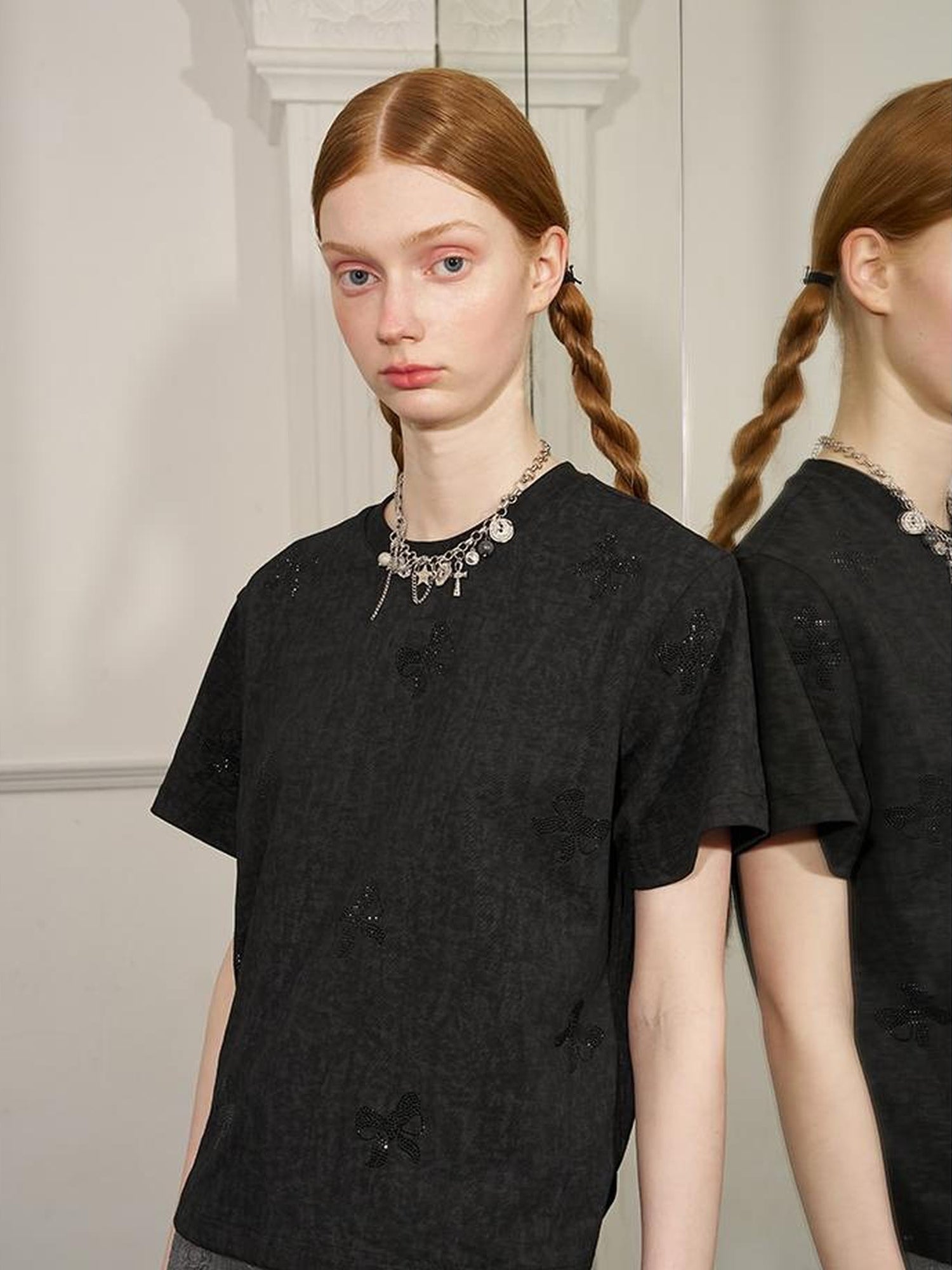 DIDDI MODA Butterfly Bow Crystal Embellished Oversized Tee