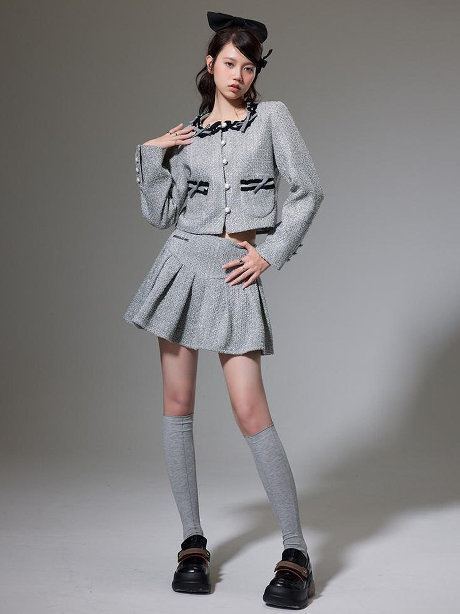 DIDDI MODA Butterfly Bow Knit Set With Pleated Skirt