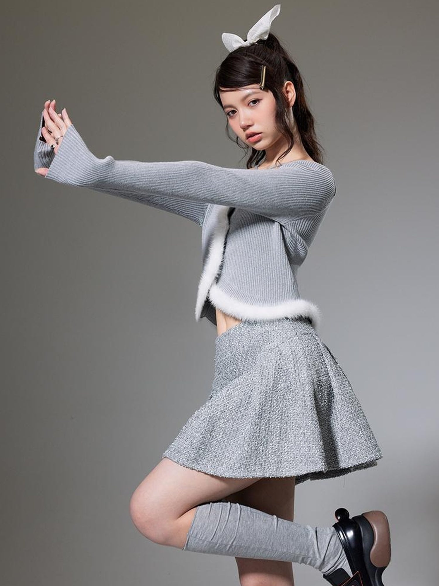 DIDDI MODA Butterfly Bow Knit Set With Pleated Skirt