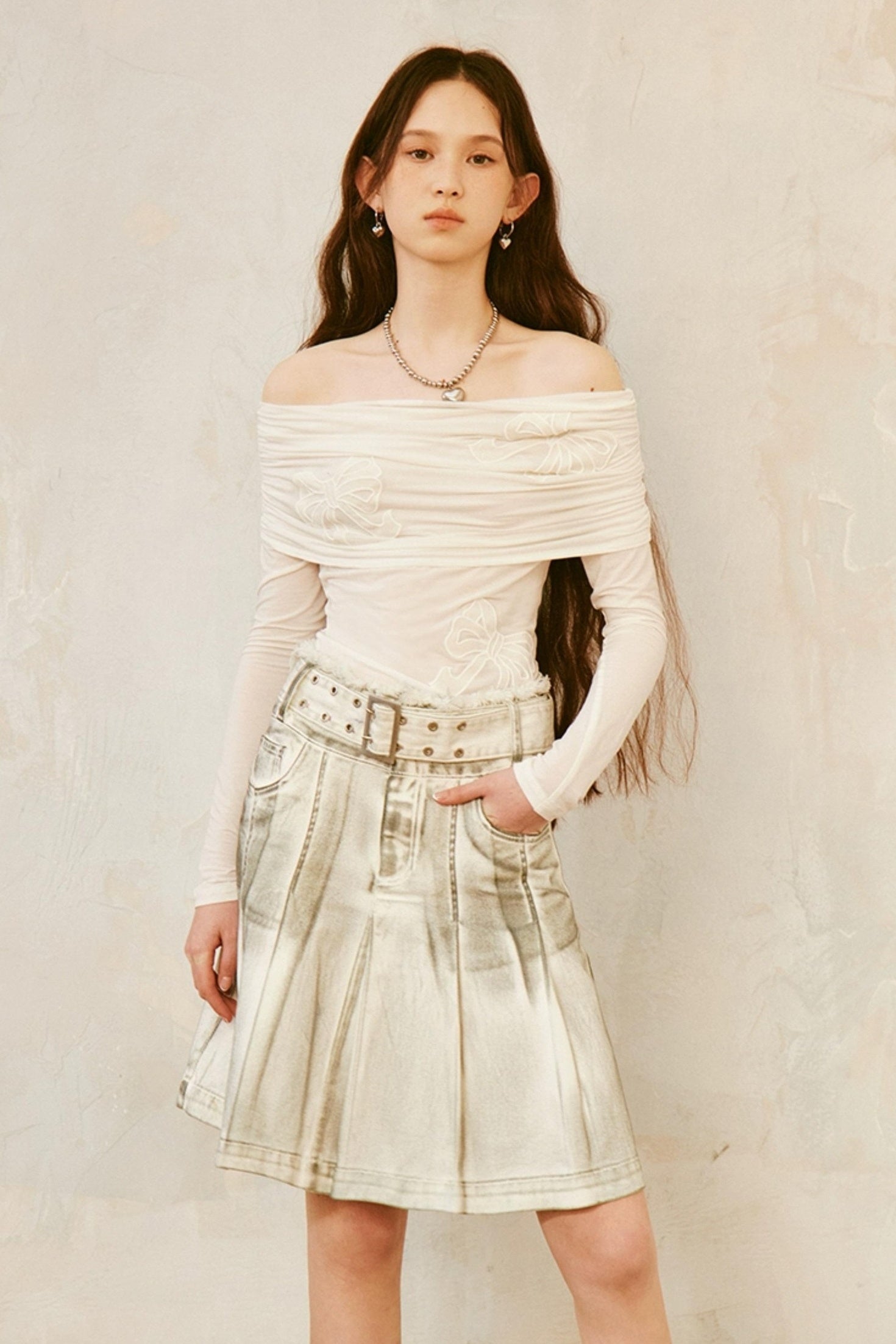 DIDDI MODA Butterfly Cutout Bow Off Shoulder Top