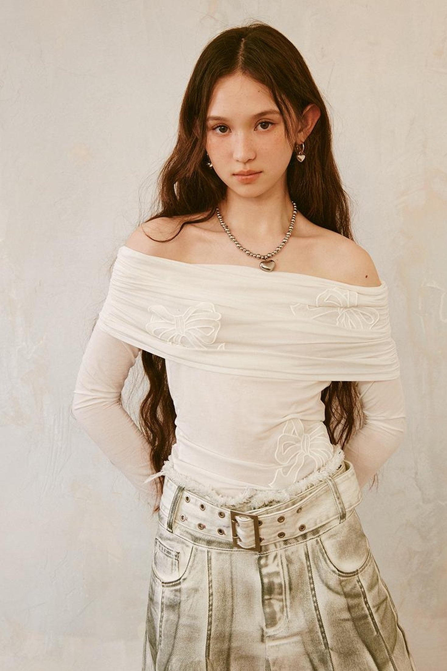 DIDDI MODA Butterfly Cutout Bow Off Shoulder Top