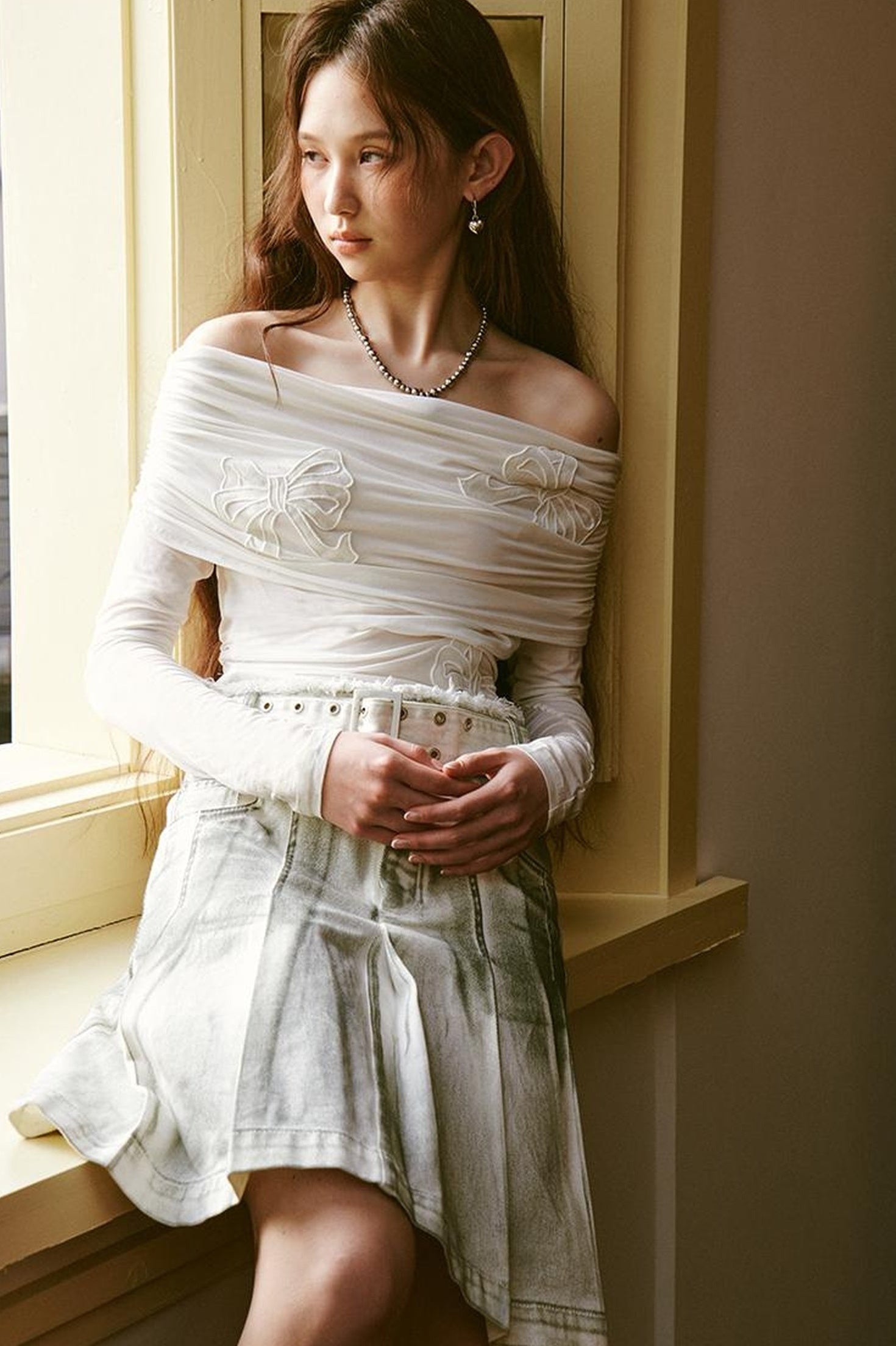 DIDDI MODA Butterfly Cutout Bow Off Shoulder Top