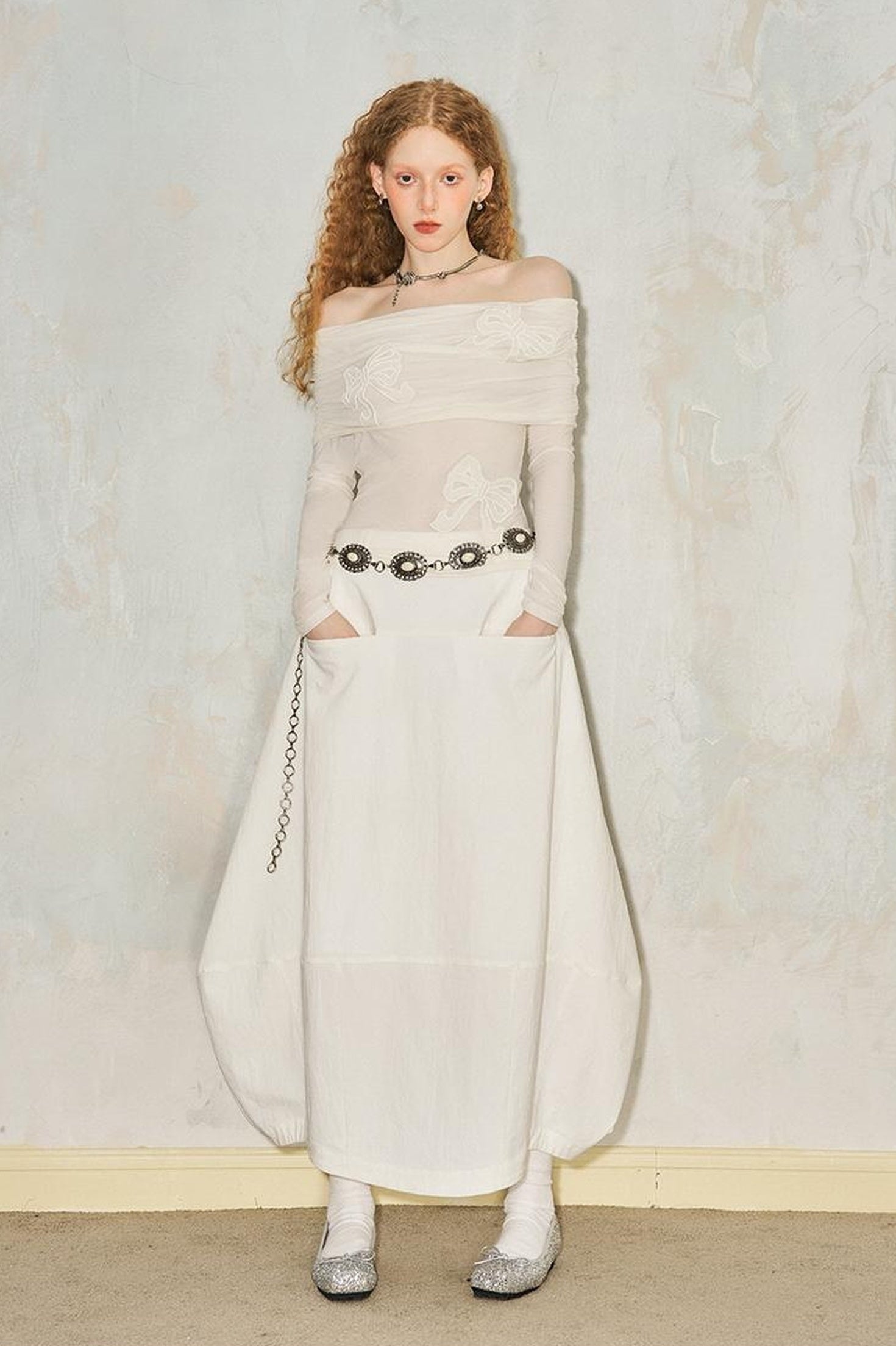 DIDDI MODA Butterfly Cutout Bow Off Shoulder Top