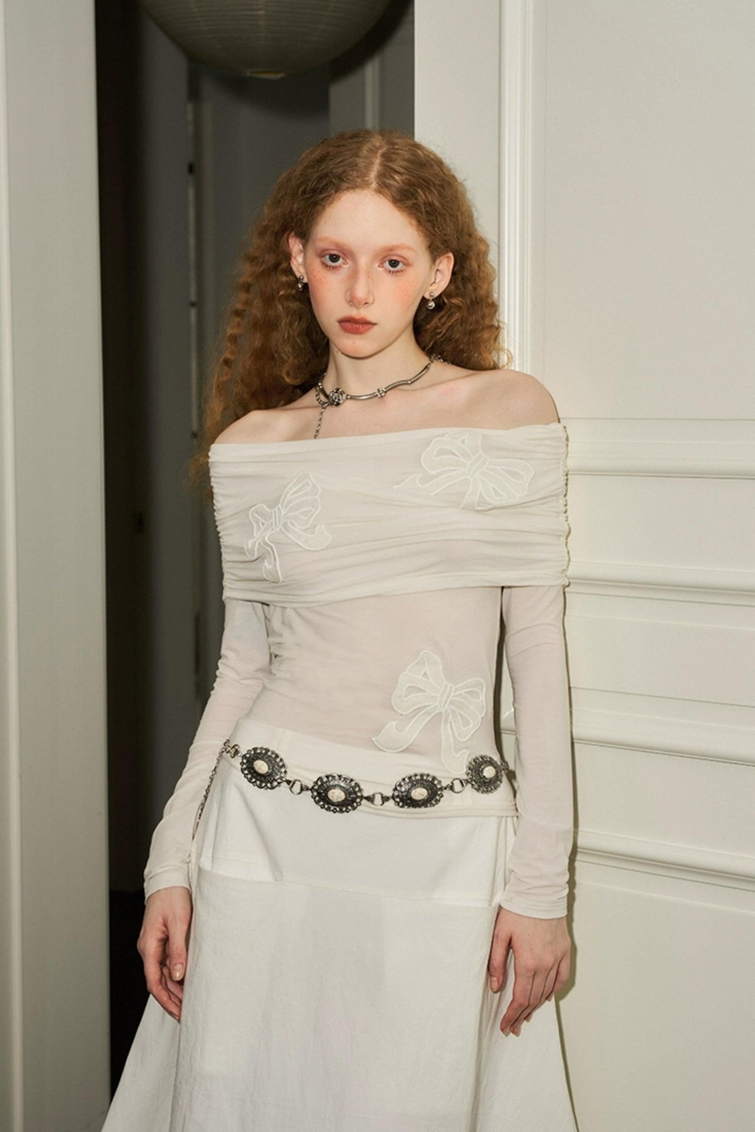 DIDDI MODA Butterfly Cutout Bow Off Shoulder Top