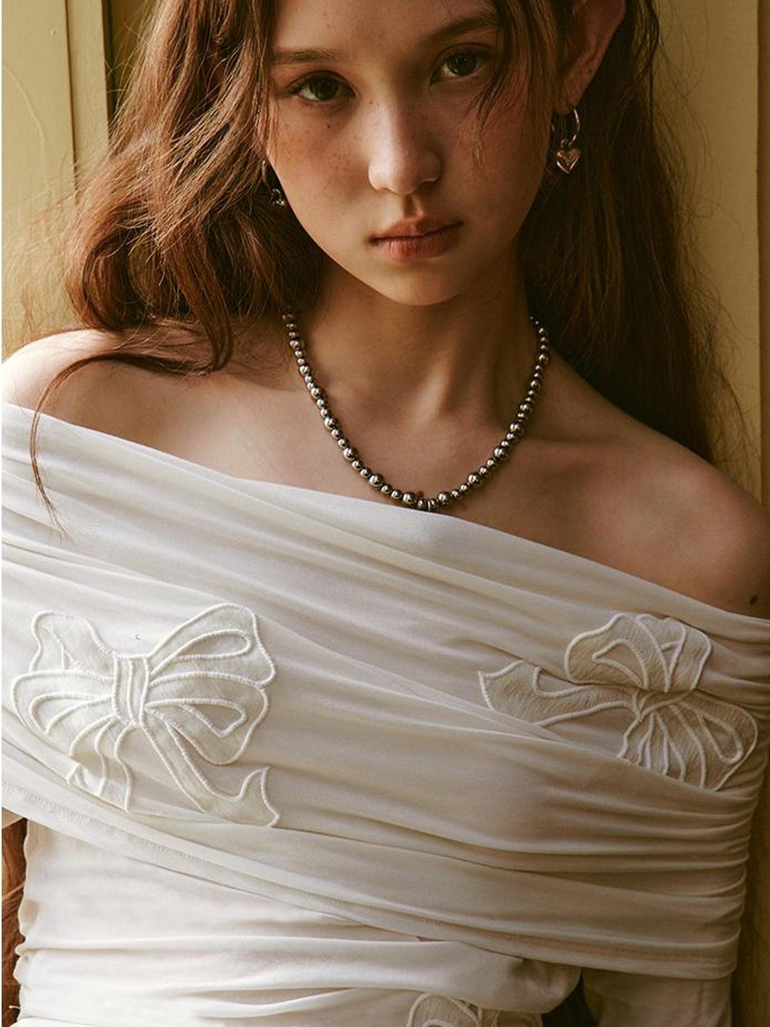 DIDDI MODA Butterfly Cutout Bow Off Shoulder Top