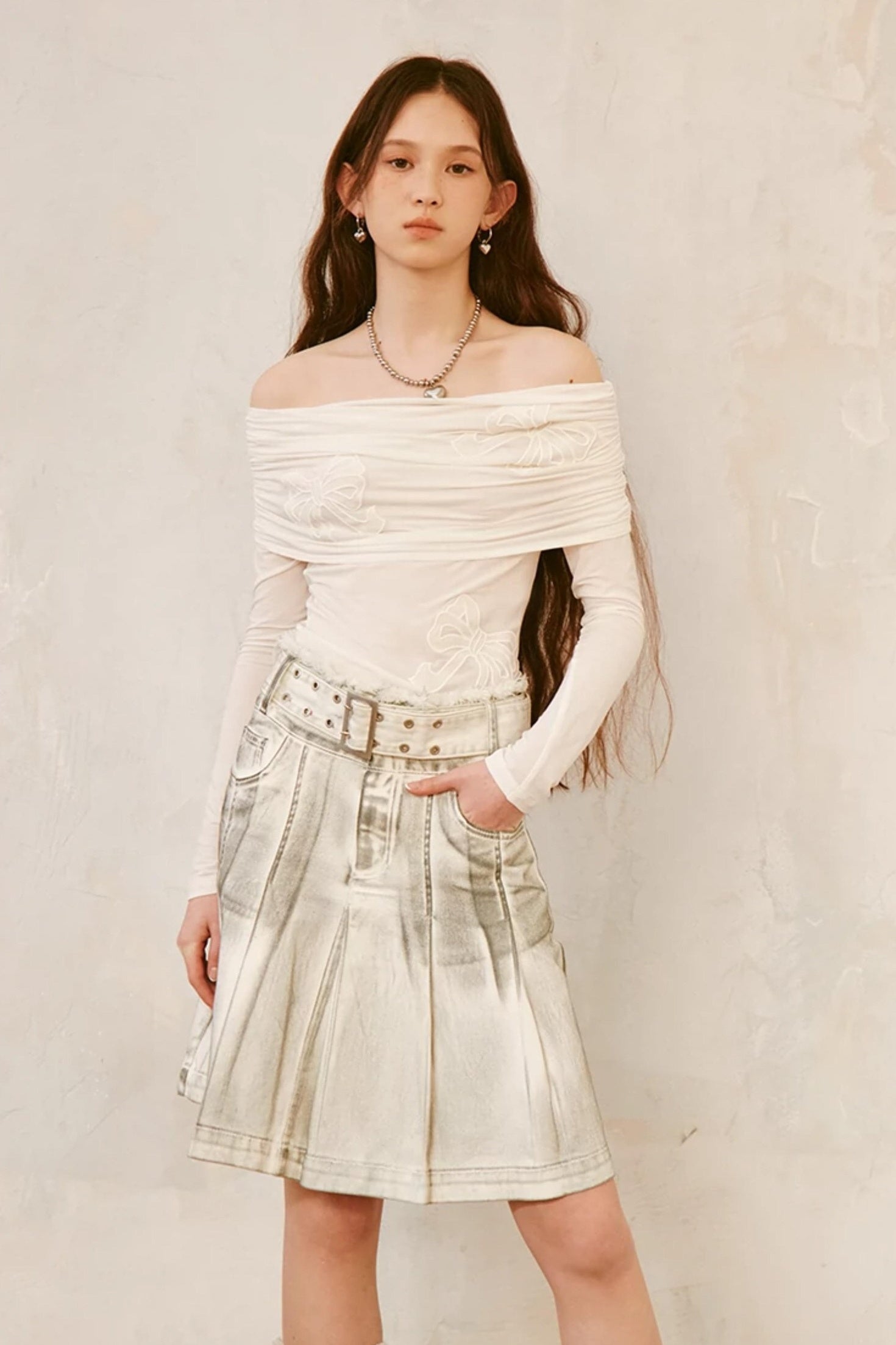 DIDDI MODA Butterfly Cutout Bow Off Shoulder Top