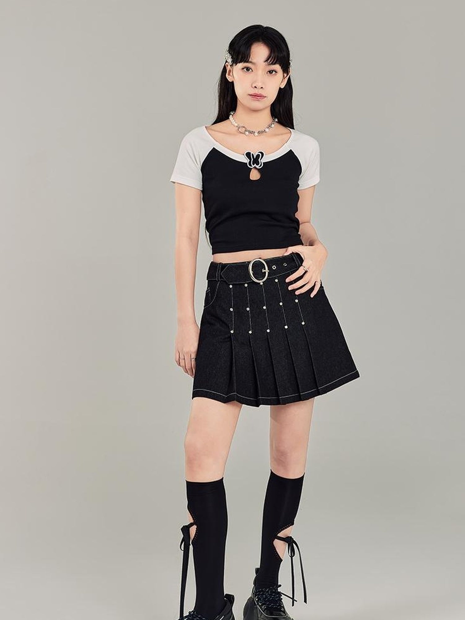 DIDDI MODA Butterfly Cutout Crop Top