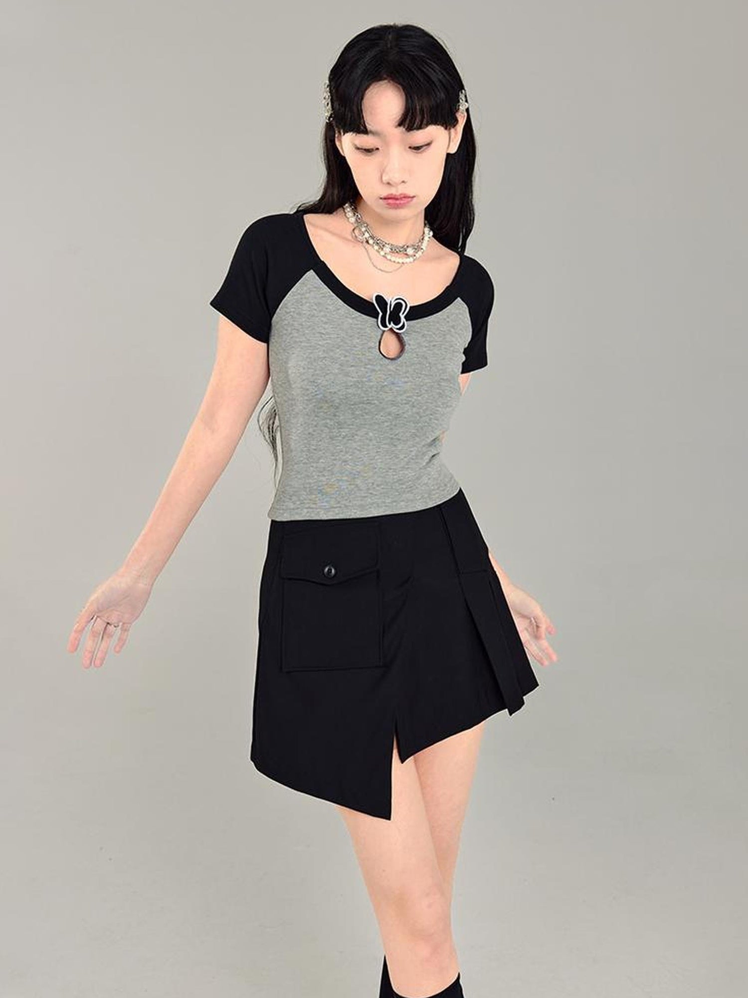 DIDDI MODA Butterfly Cutout Crop Top