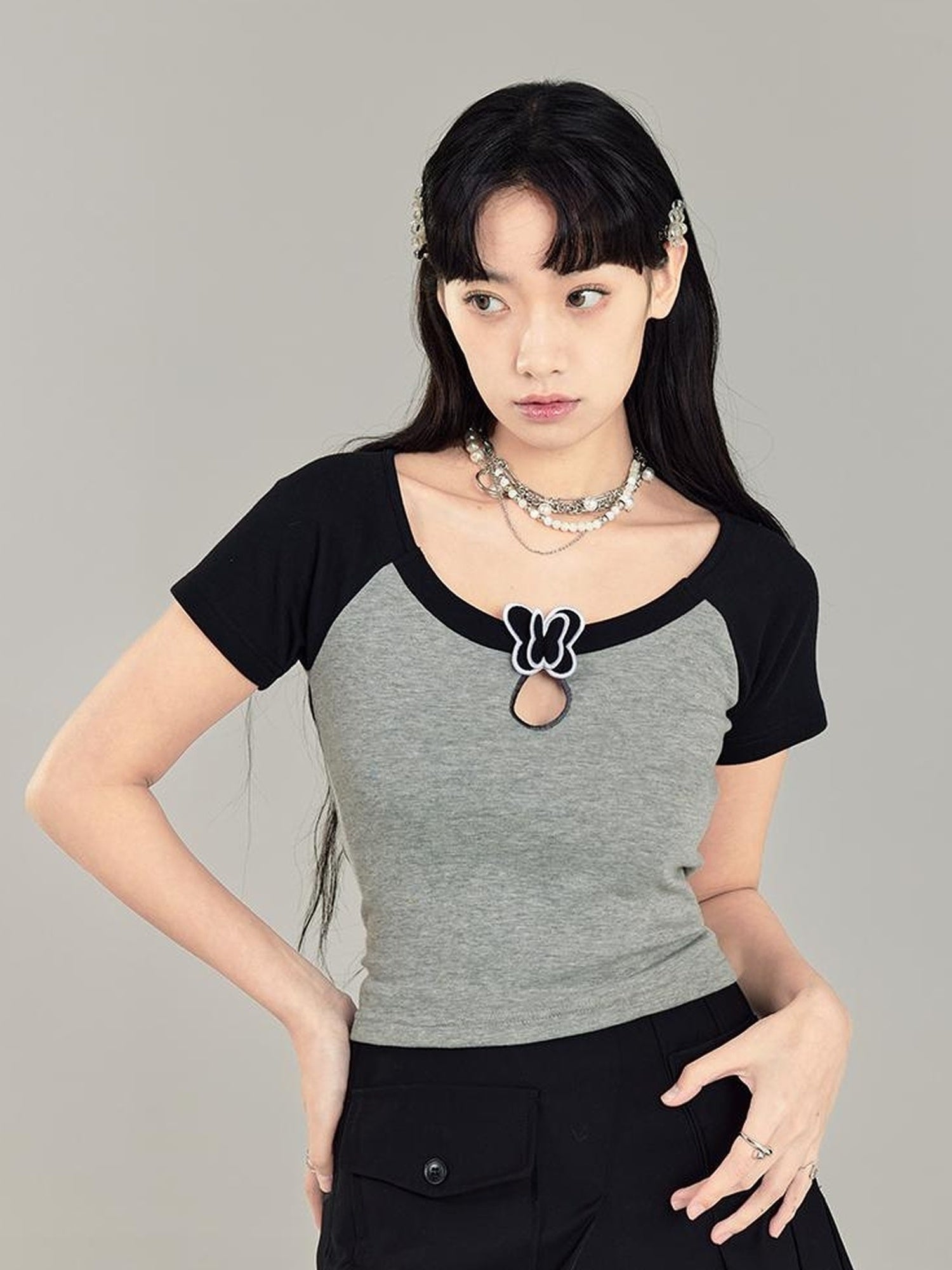 DIDDI MODA Butterfly Cutout Crop Top