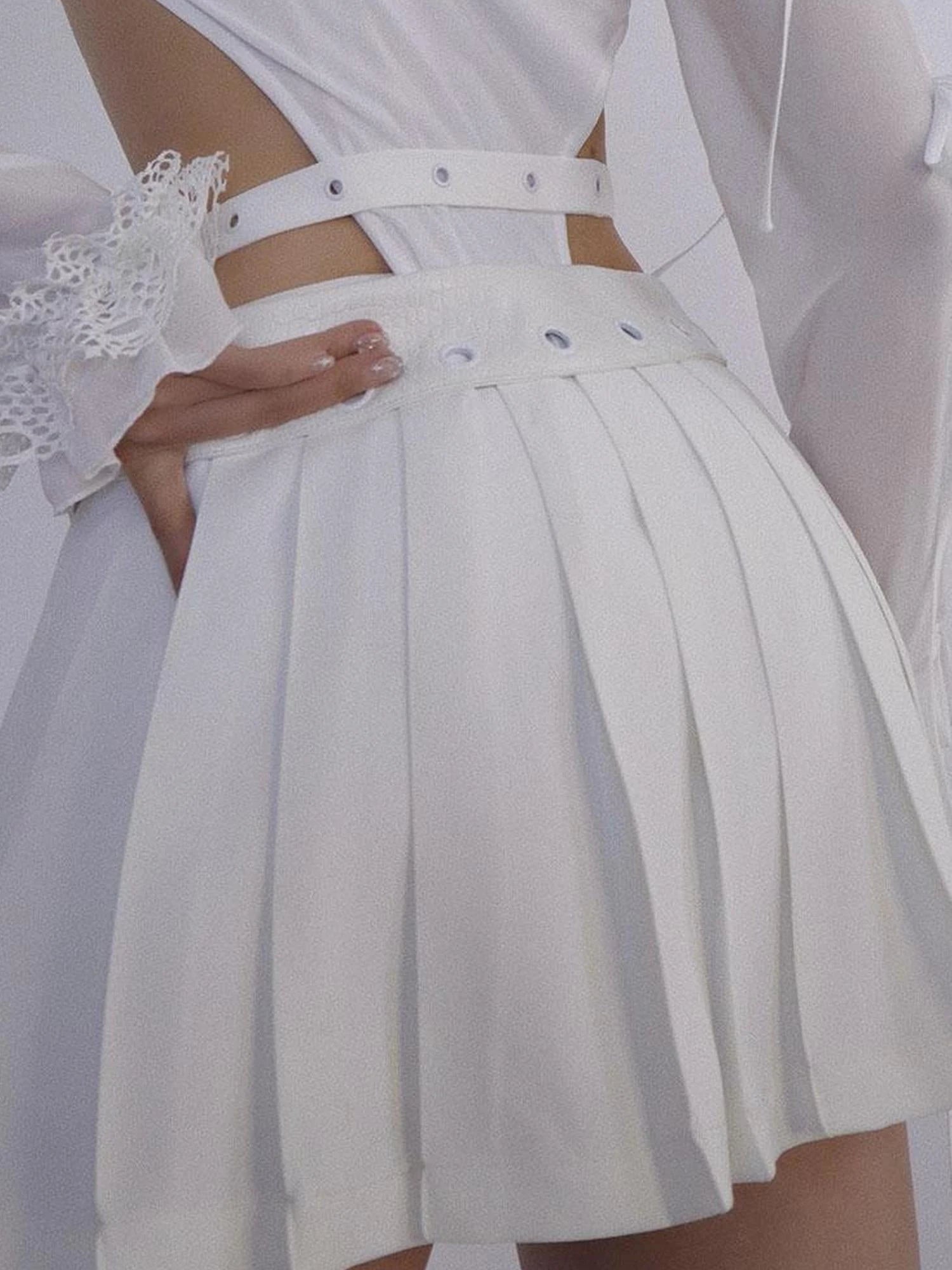 Butterfly Embroidered White Ballet Mini Skirt