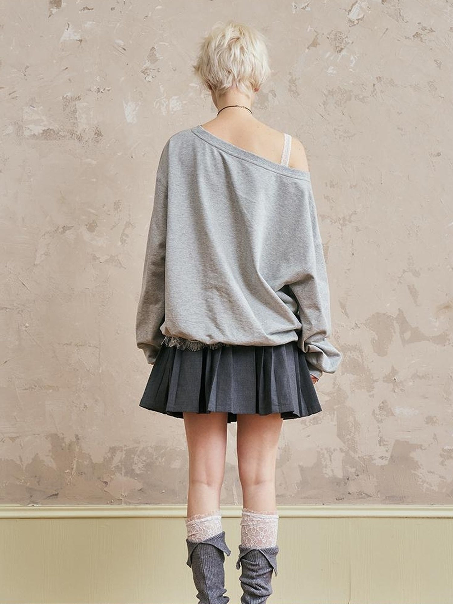DIDDI MODA Butterfly Lace Cutout Oversized Sweatshirt