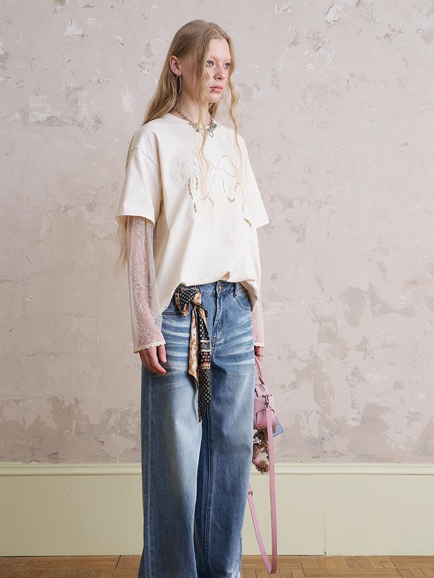 DIDDI MODA Butterfly Lace Peplum Top Beaded Waist Shorts