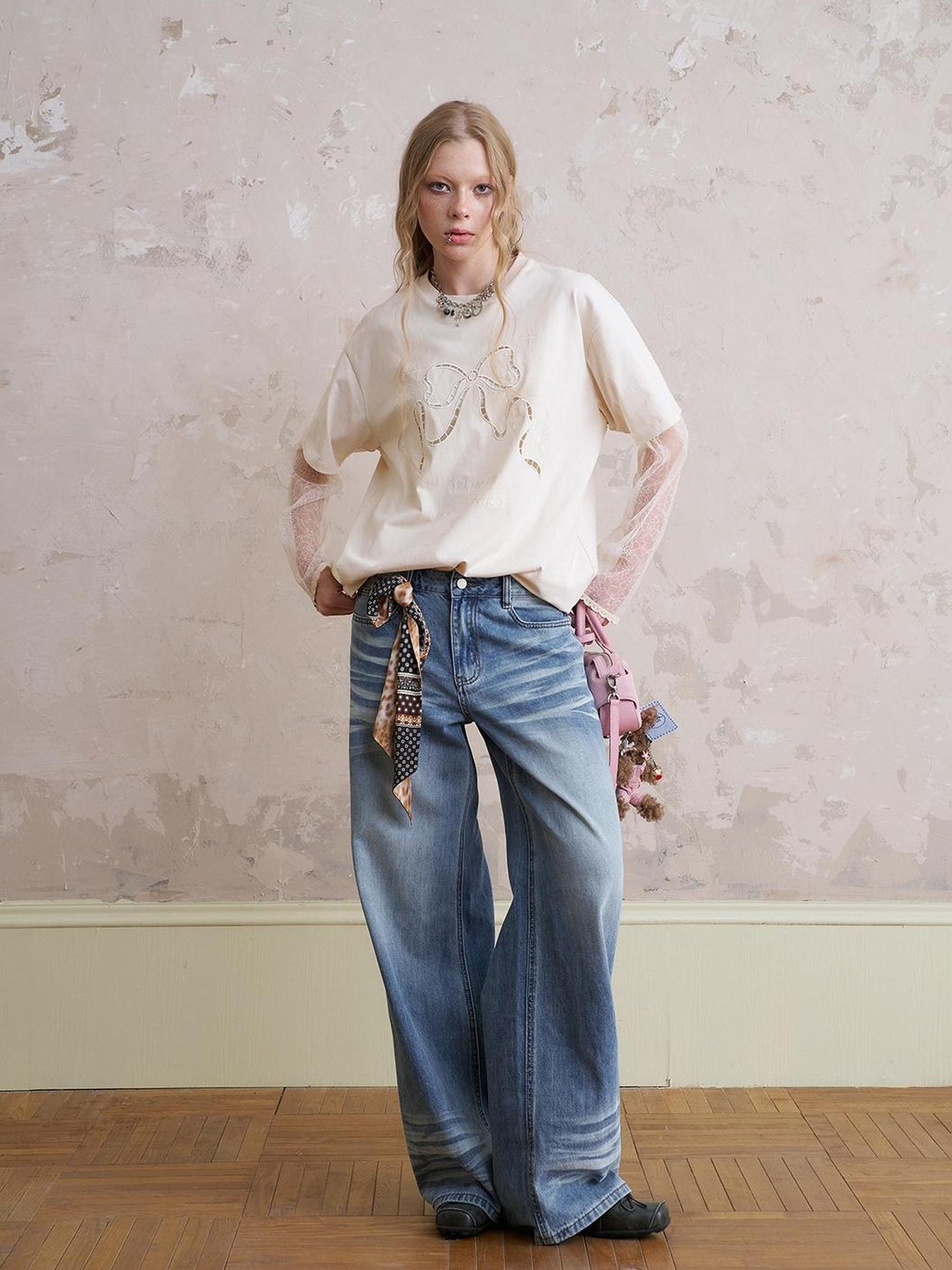 DIDDI MODA Butterfly Lace Peplum Top Beaded Waist Shorts