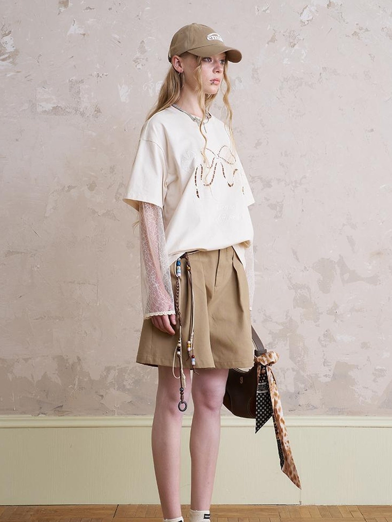 DIDDI MODA Butterfly Lace Peplum Top Beaded Waist Shorts