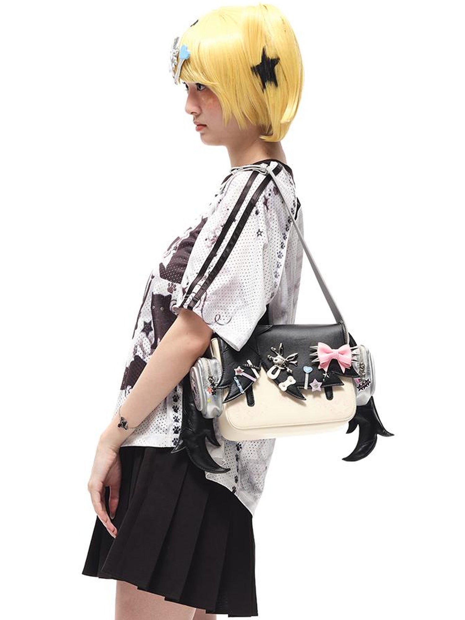 CFIERCE Girl With Headphones Crossbody Bag