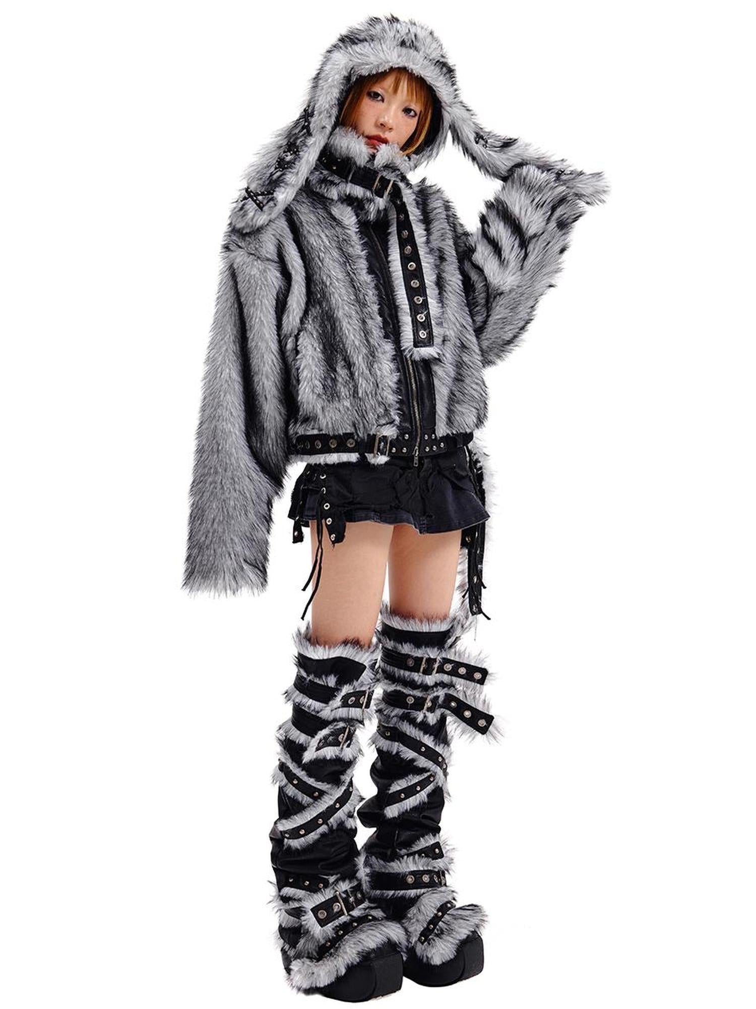 CFIERCE Grey Fur Trimmed Coat Aw24