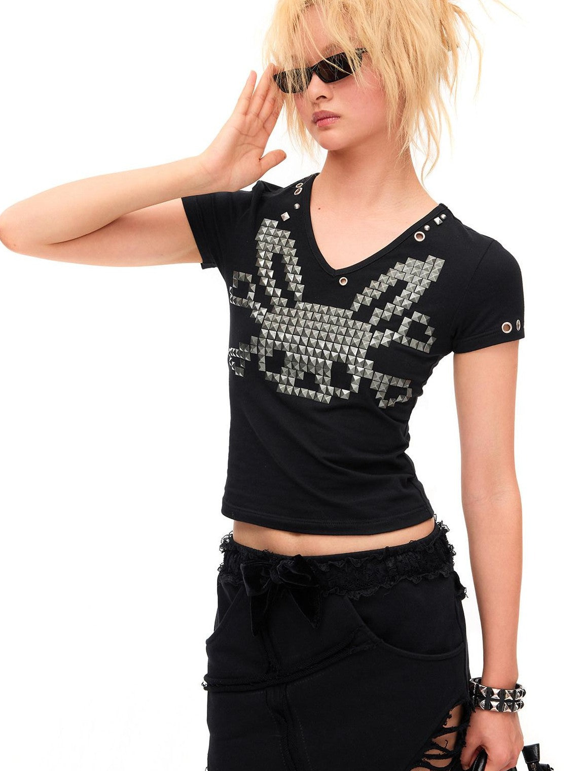 CFIERCE Studded Rabbit Skull V-neck Slim Fit Women&