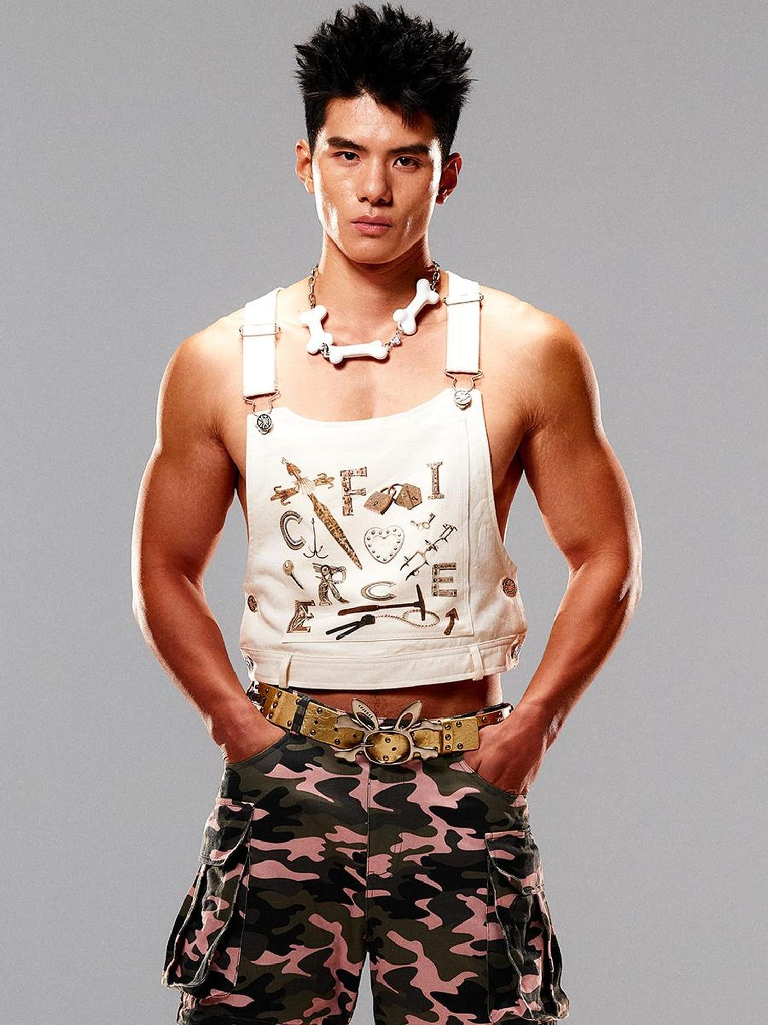 CFIERCE Tactical Vest With Weapon Camo Print