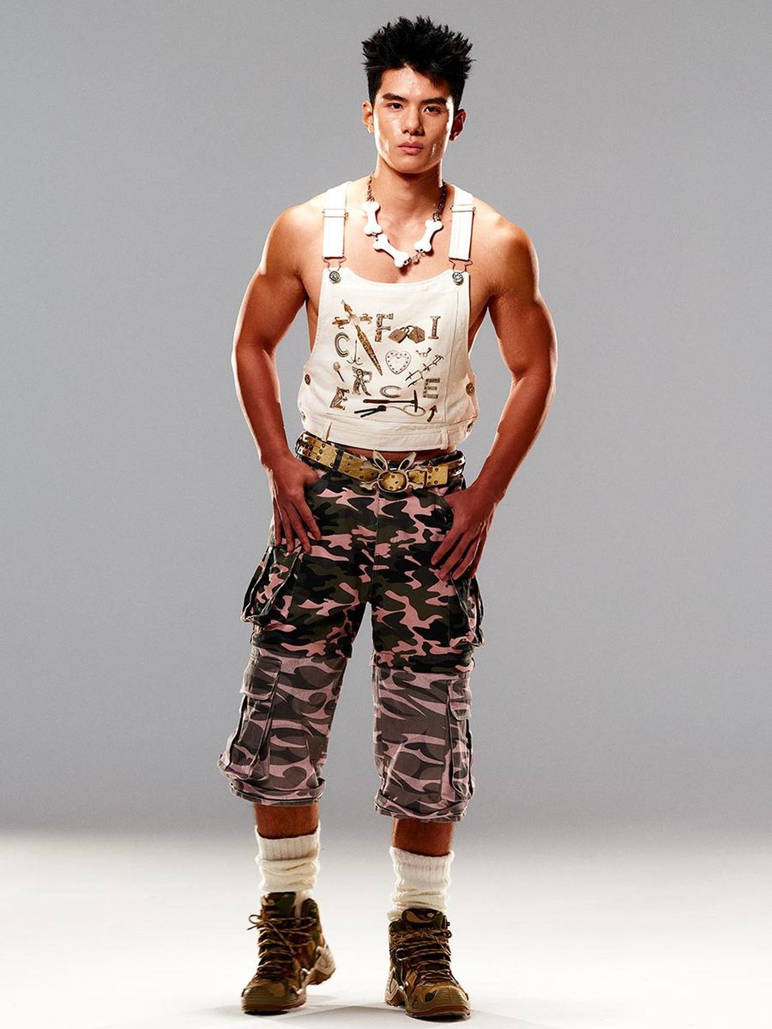 CFIERCE Tactical Vest With Weapon Camo Print