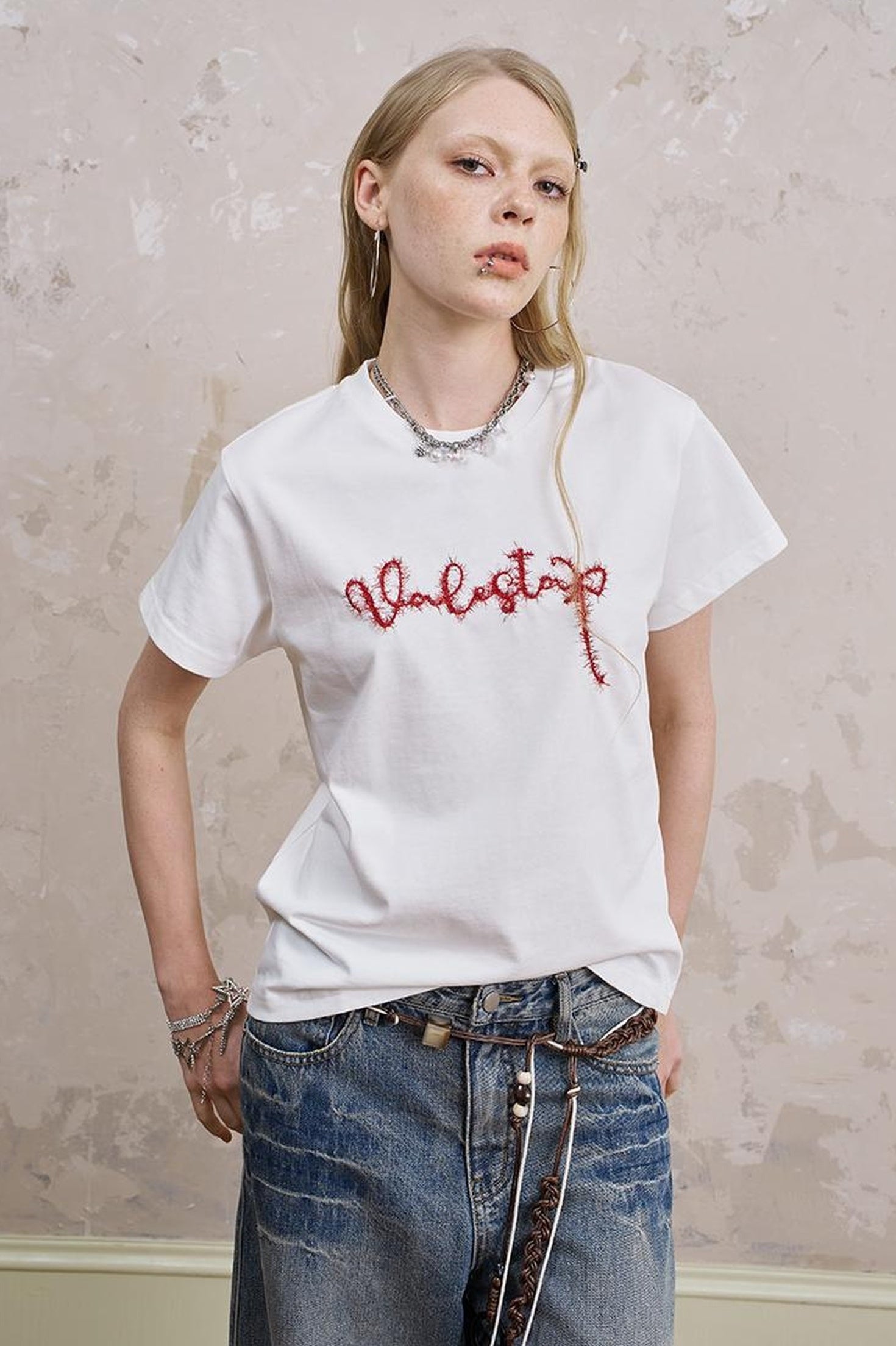 DIDDI MODA Casual Cotton Tee With Colorful Embroidered Letters
