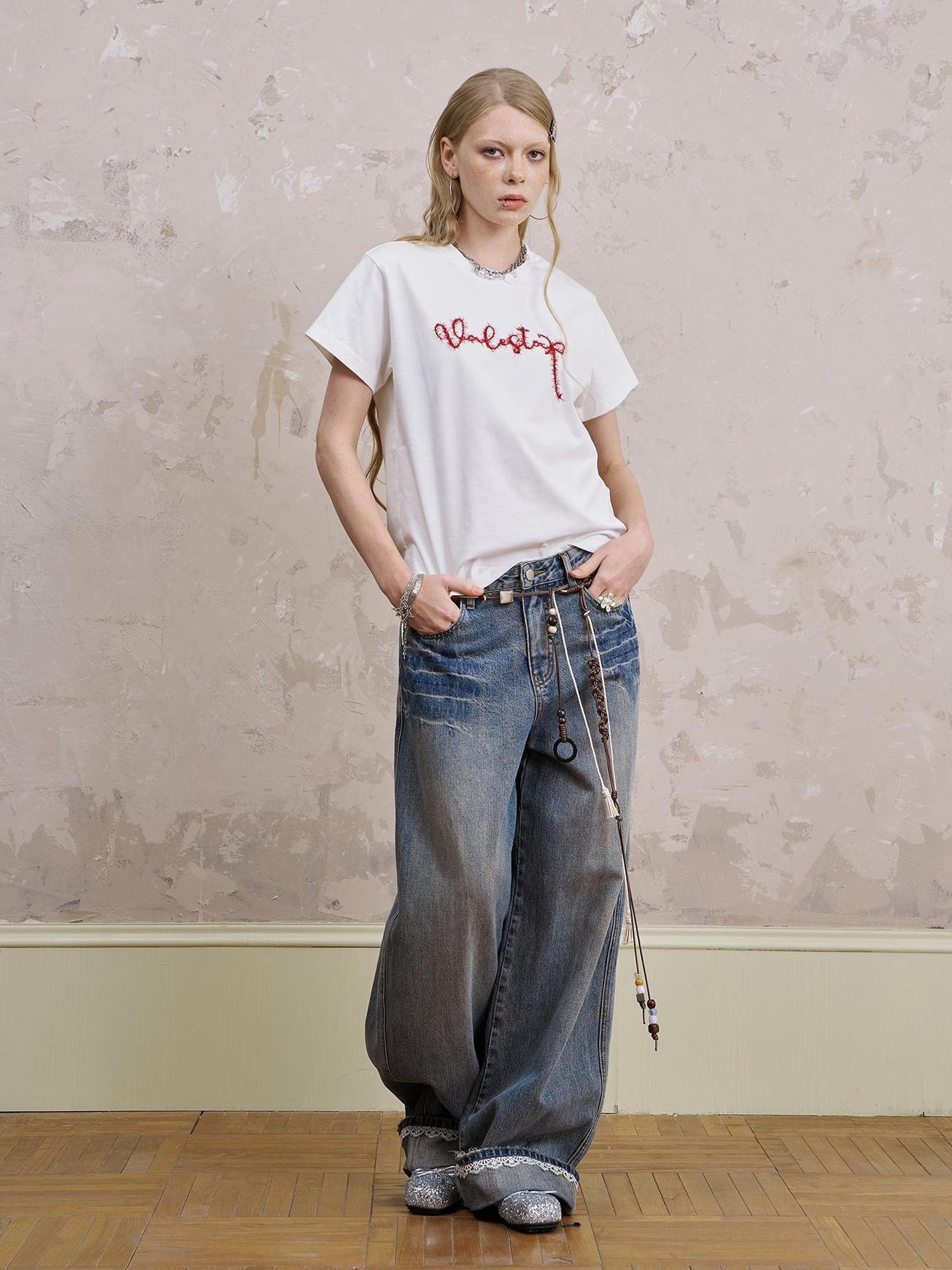 DIDDI MODA Casual Cotton Tee With Colorful Embroidered Letters