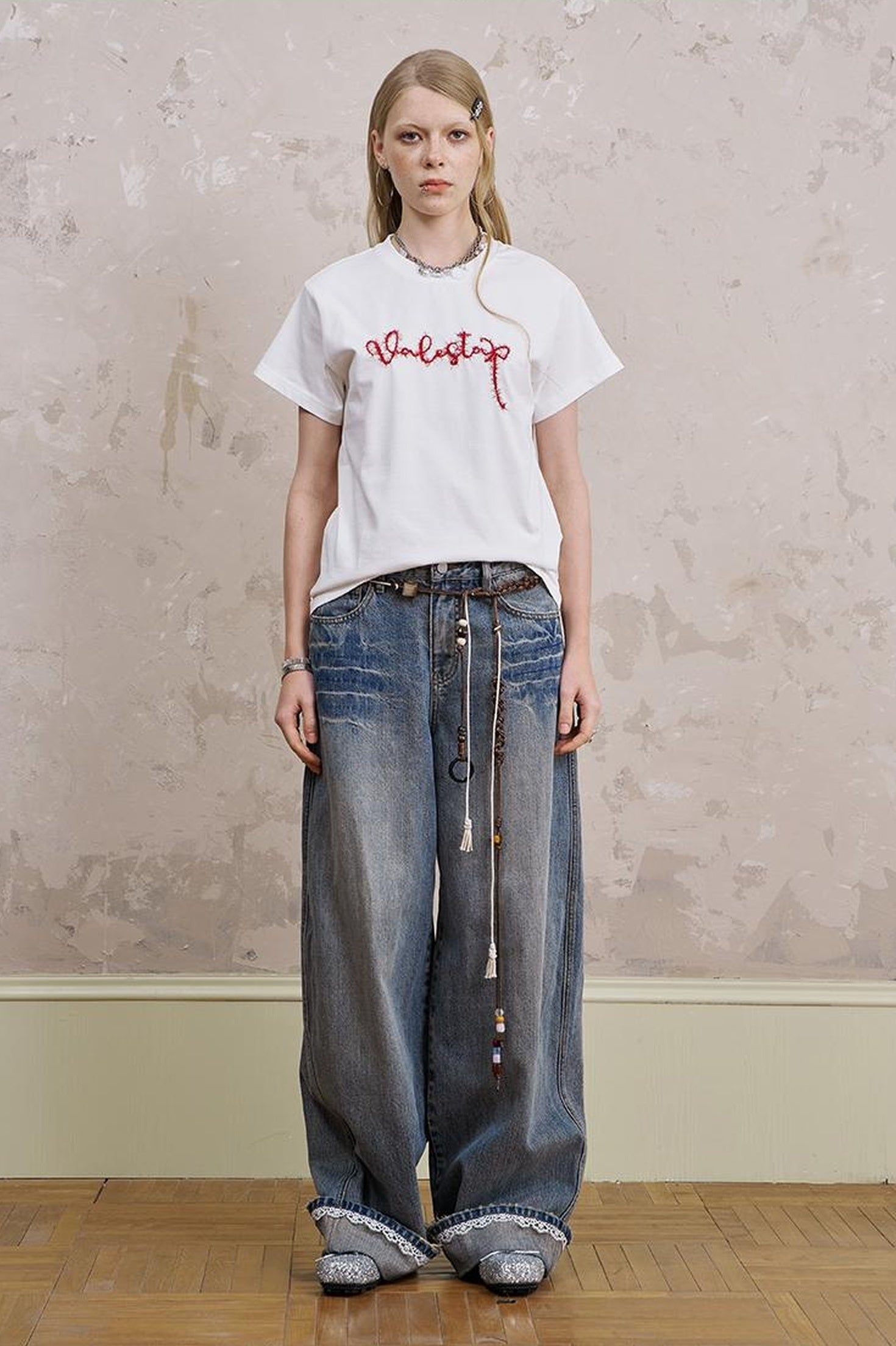 DIDDI MODA Casual Cotton Tee With Colorful Embroidered Letters