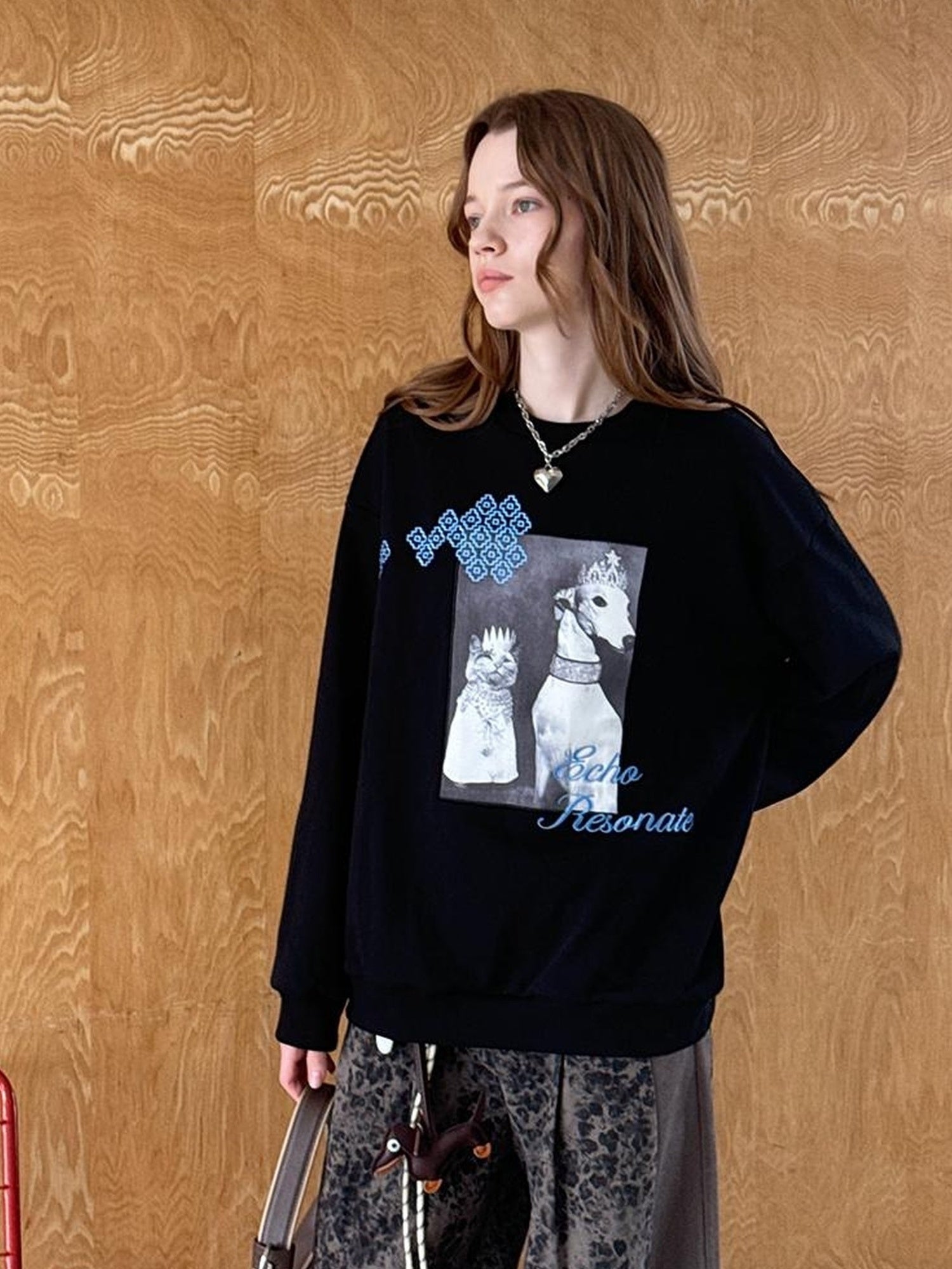 DIDDI MODA Cat Dog Crown Embroidered Loose Cotton Sweatshirt