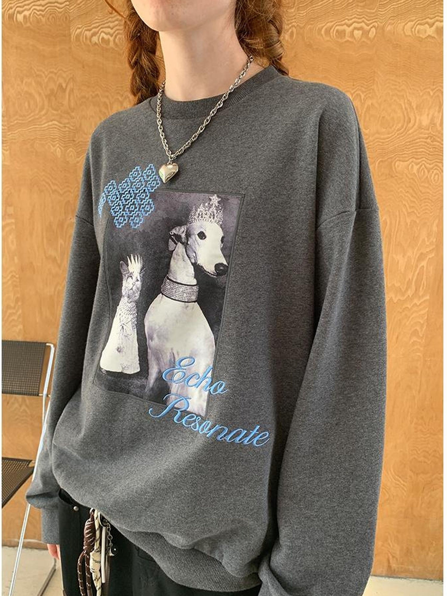 DIDDI MODA Cat Dog Crown Embroidered Loose Cotton Sweatshirt