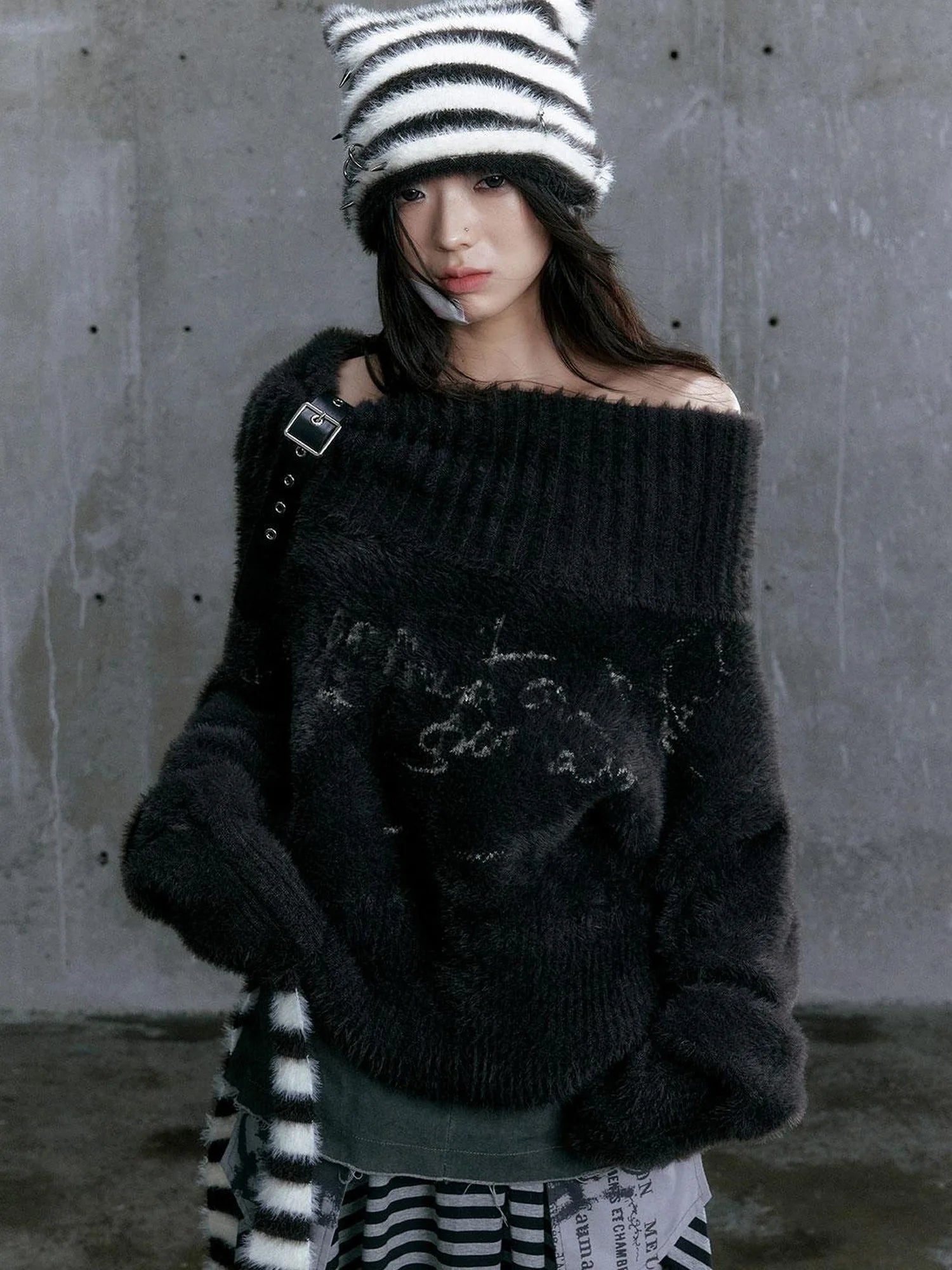 Chain Jacquard Detachable Belt Punk Collar Loose Sweater