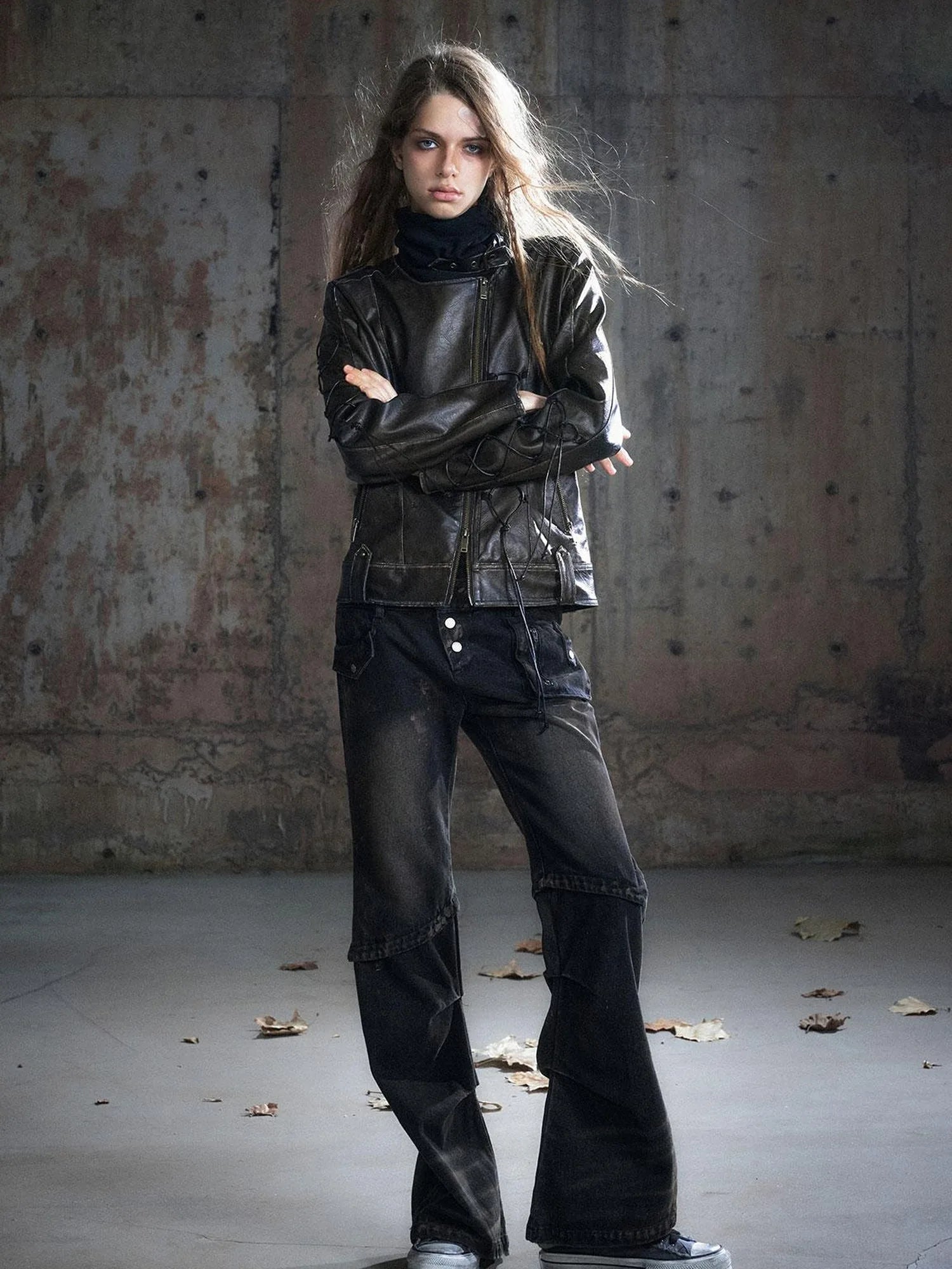 Double Waist Muddy Wash Low Rise Flared Jeans