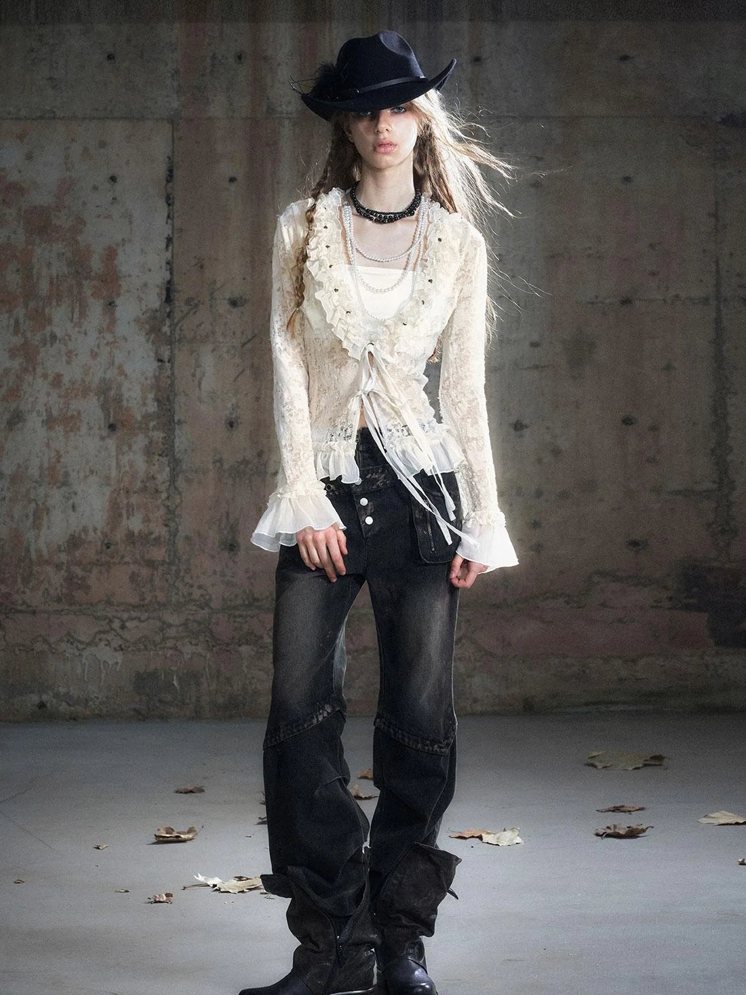 Double Waist Muddy Wash Low Rise Flared Jeans