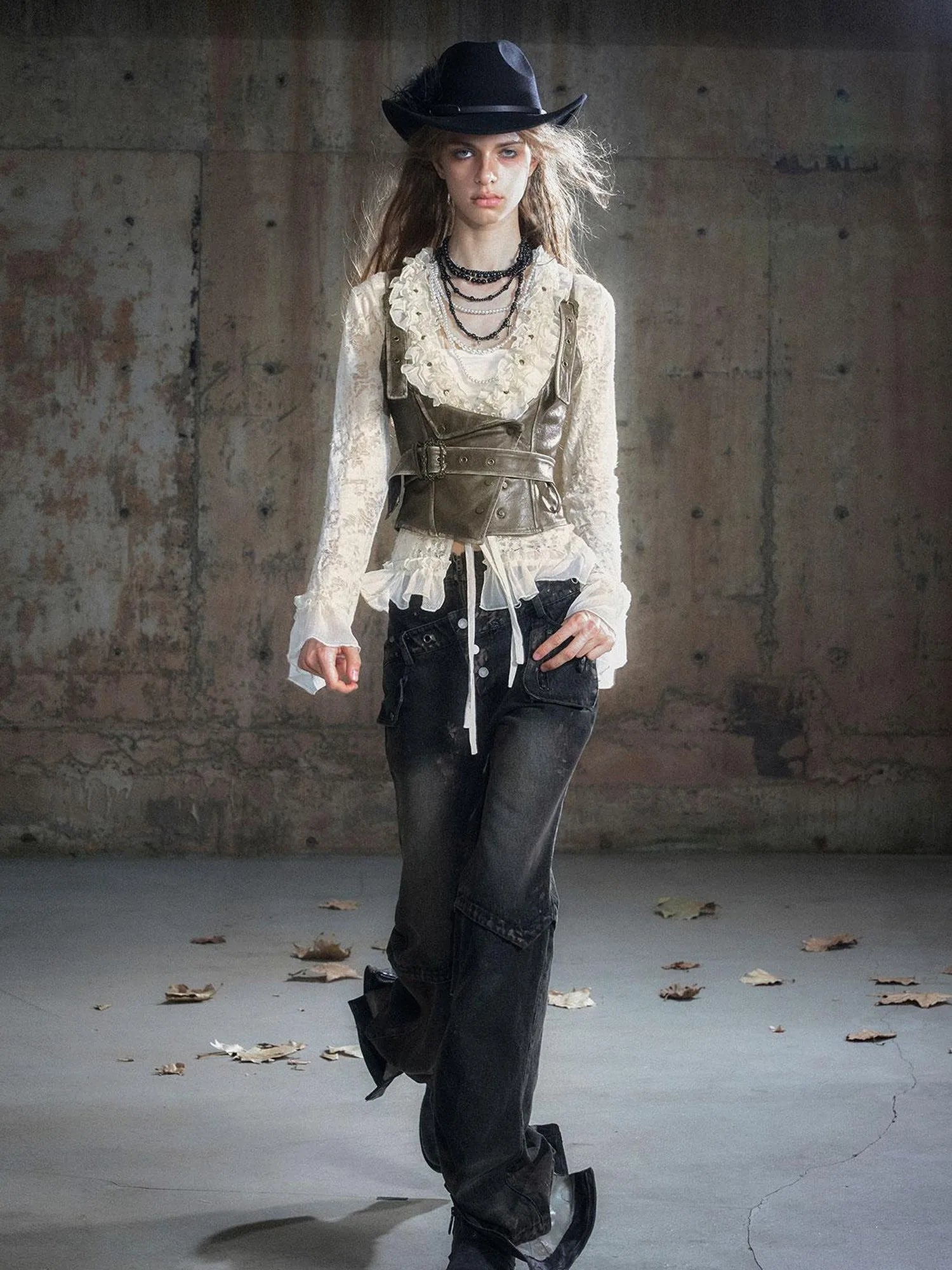 Double Waist Muddy Wash Low Rise Flared Jeans