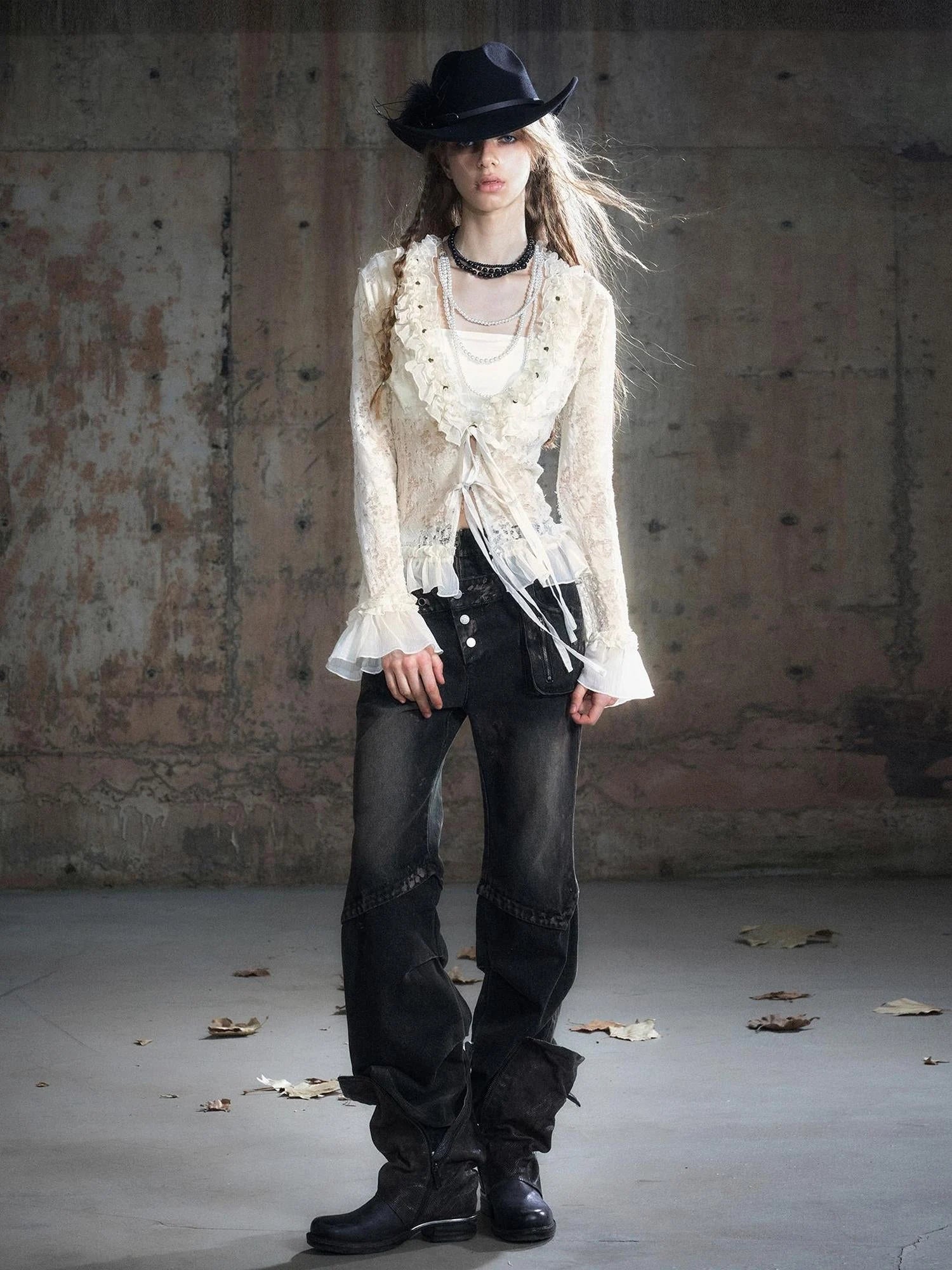 Double Waist Muddy Wash Low Rise Flared Jeans