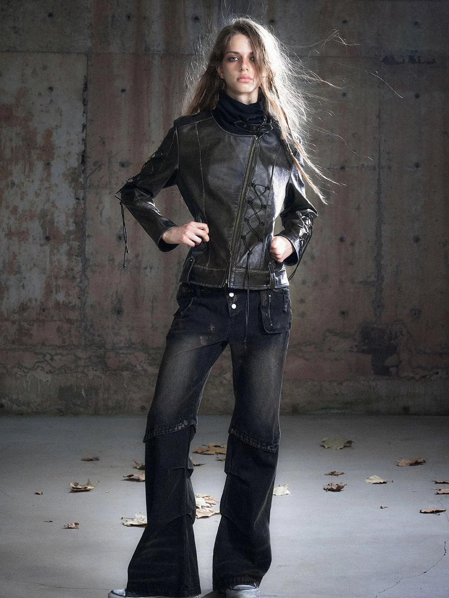 Double Waist Muddy Wash Low Rise Flared Jeans