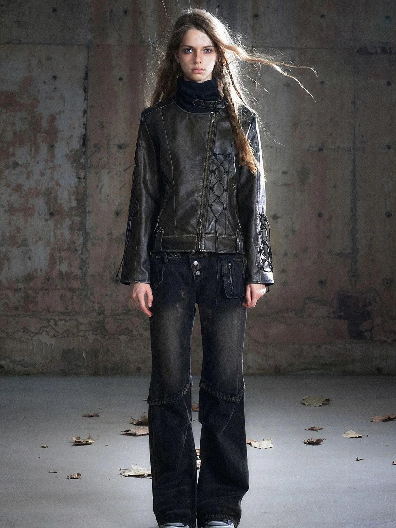 Double Waist Muddy Wash Low Rise Flared Jeans