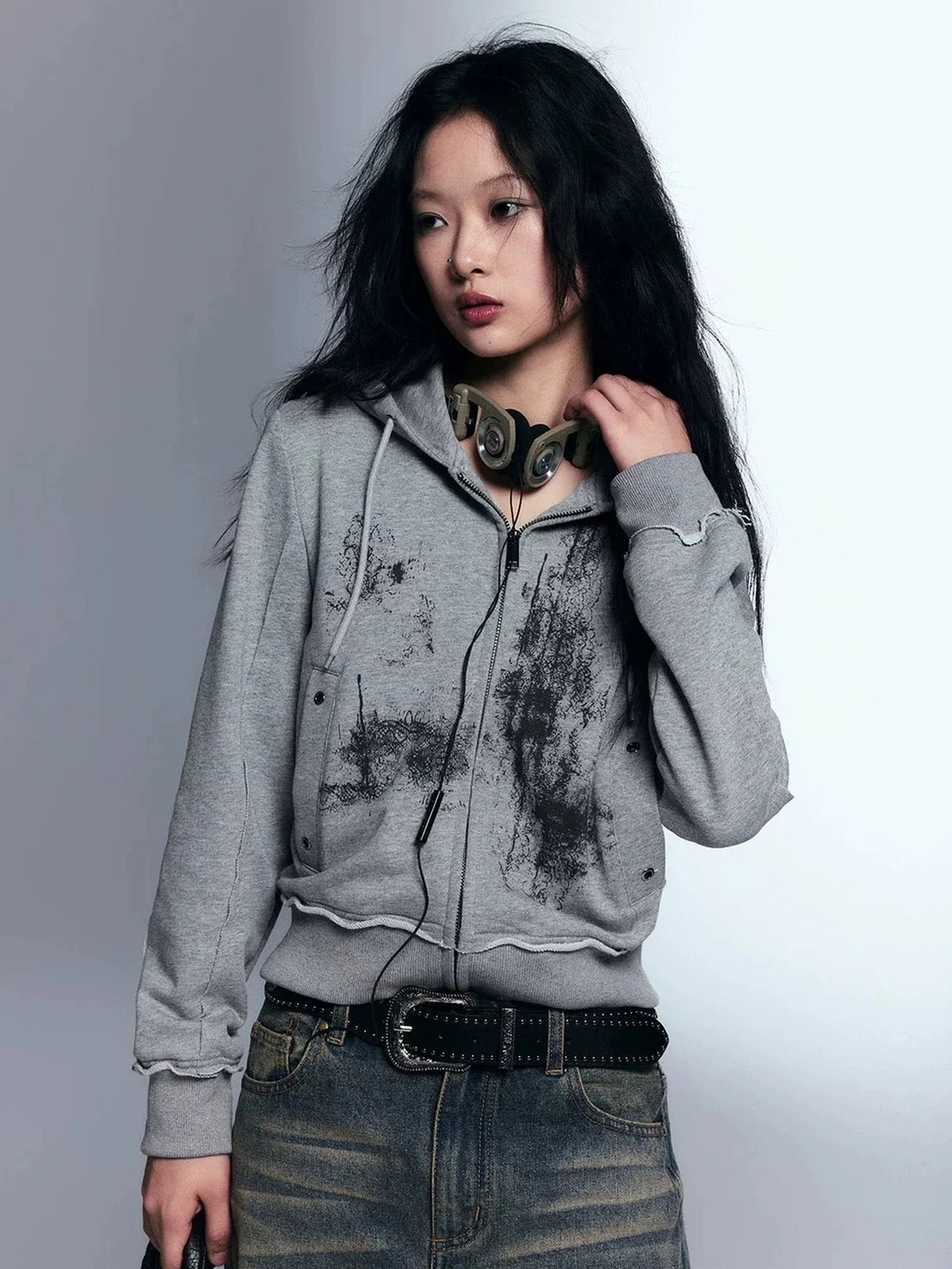 Chinese Clothing Cest Nous Update Deconstructed Lace Graffiti Sweatsuit V-neck T-shirt Long Sleeve