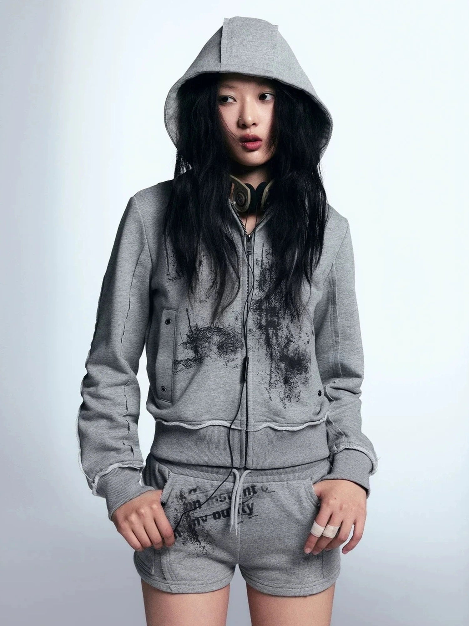 Chinese Clothing Cest Nous Update Deconstructed Lace Graffiti Sweatsuit V-neck T-shirt Long Sleeve