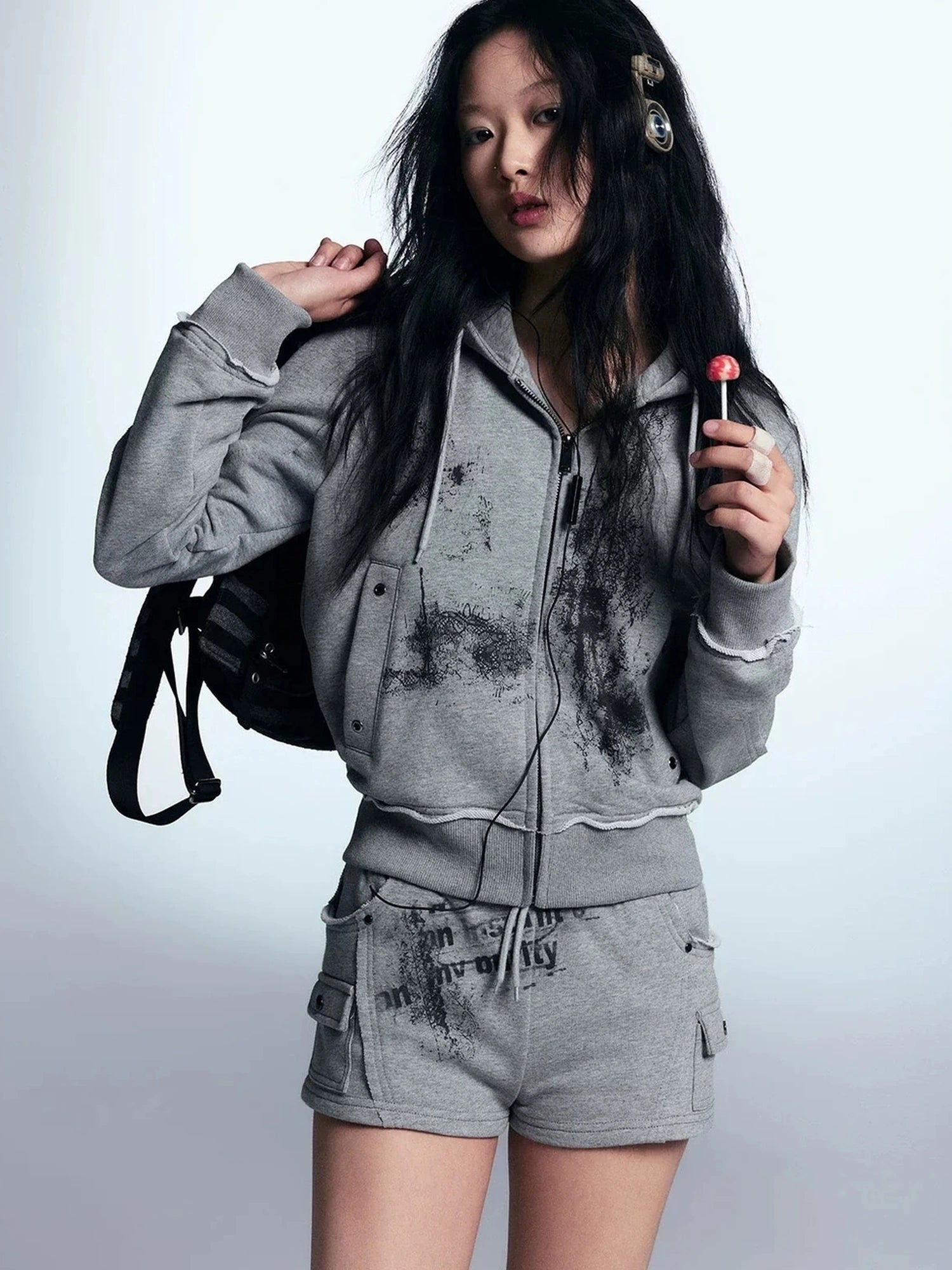 Chinese Clothing Cest Nous Update Deconstructed Lace Graffiti Sweatsuit V-neck T-shirt Long Sleeve