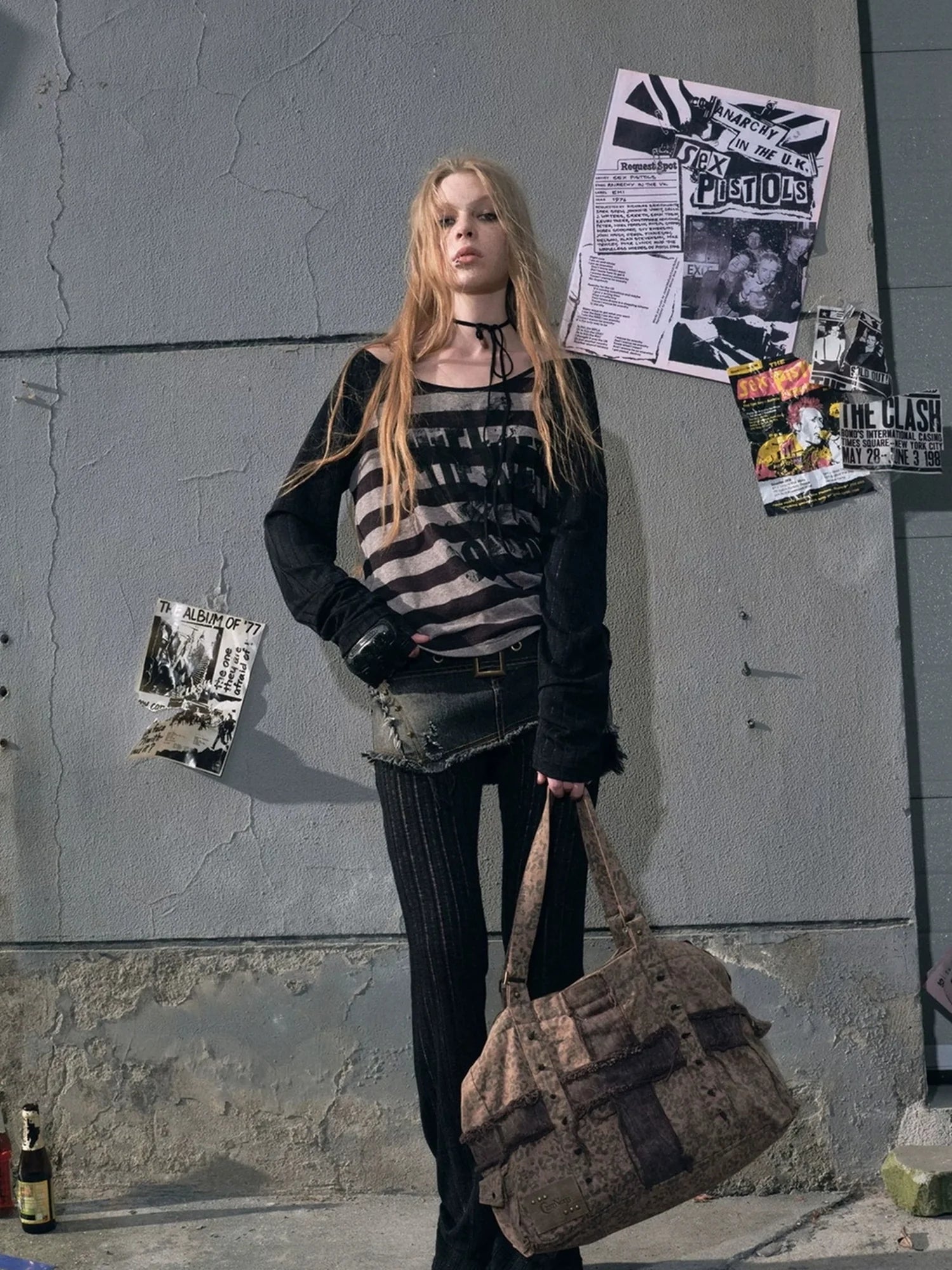 Chinese Clothing Cest Nous Update Punk Graffiti Sheer Striped Cover Up V-neck T-shirt Long Sleeve