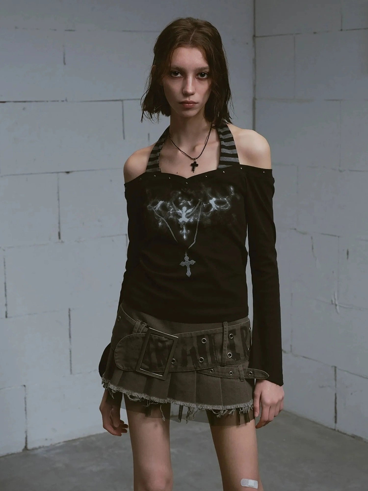 Chinese Clothing Cest Nous Update Punk Studded Off Shoulder Graphic Top