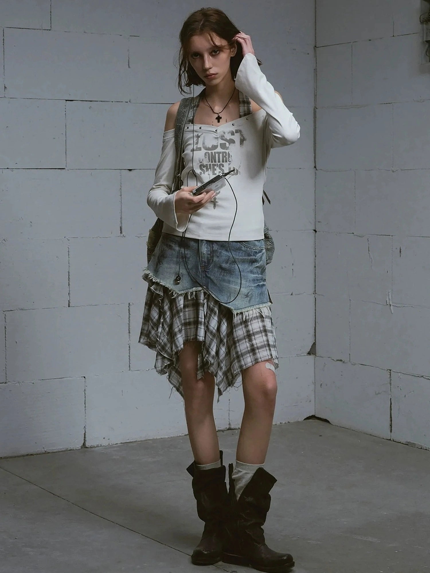 Chinese Clothing Cest Nous Update Punk Studded Off Shoulder Graphic Top
