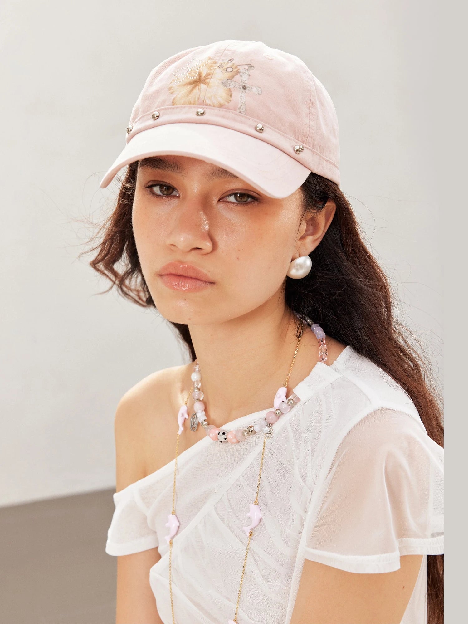 Vortex Flower Pendant Necklace With Silver Foil Glass Beads