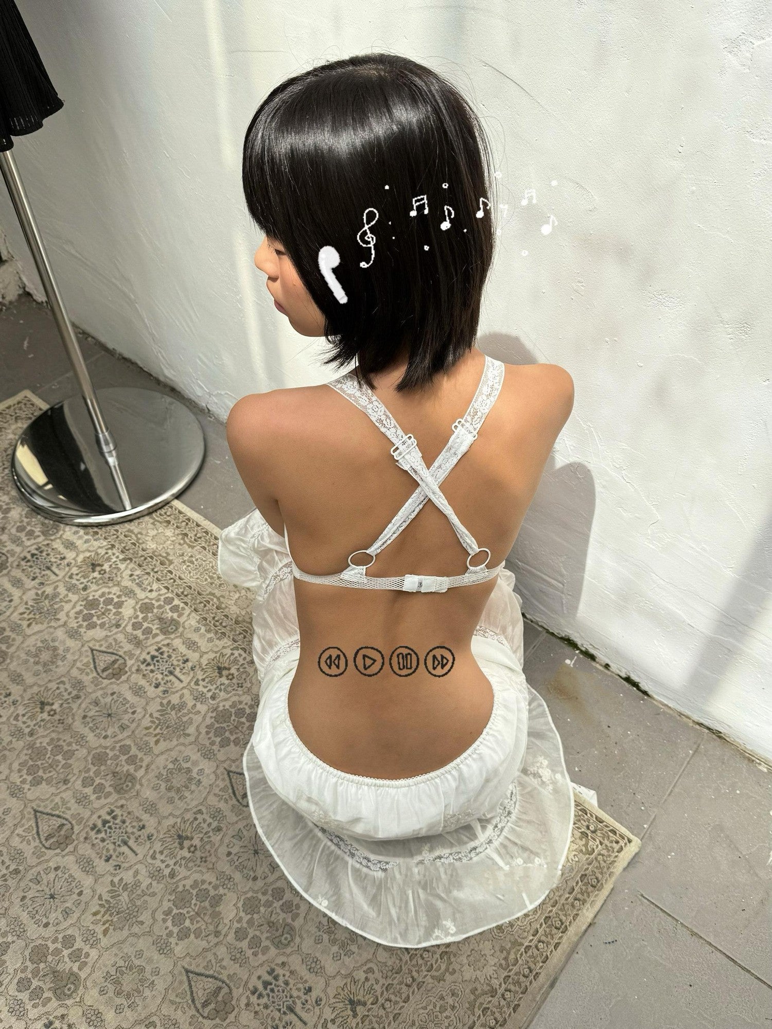 Chipchipshop Ivory Lace Cross Front Adjustable Straps Women&