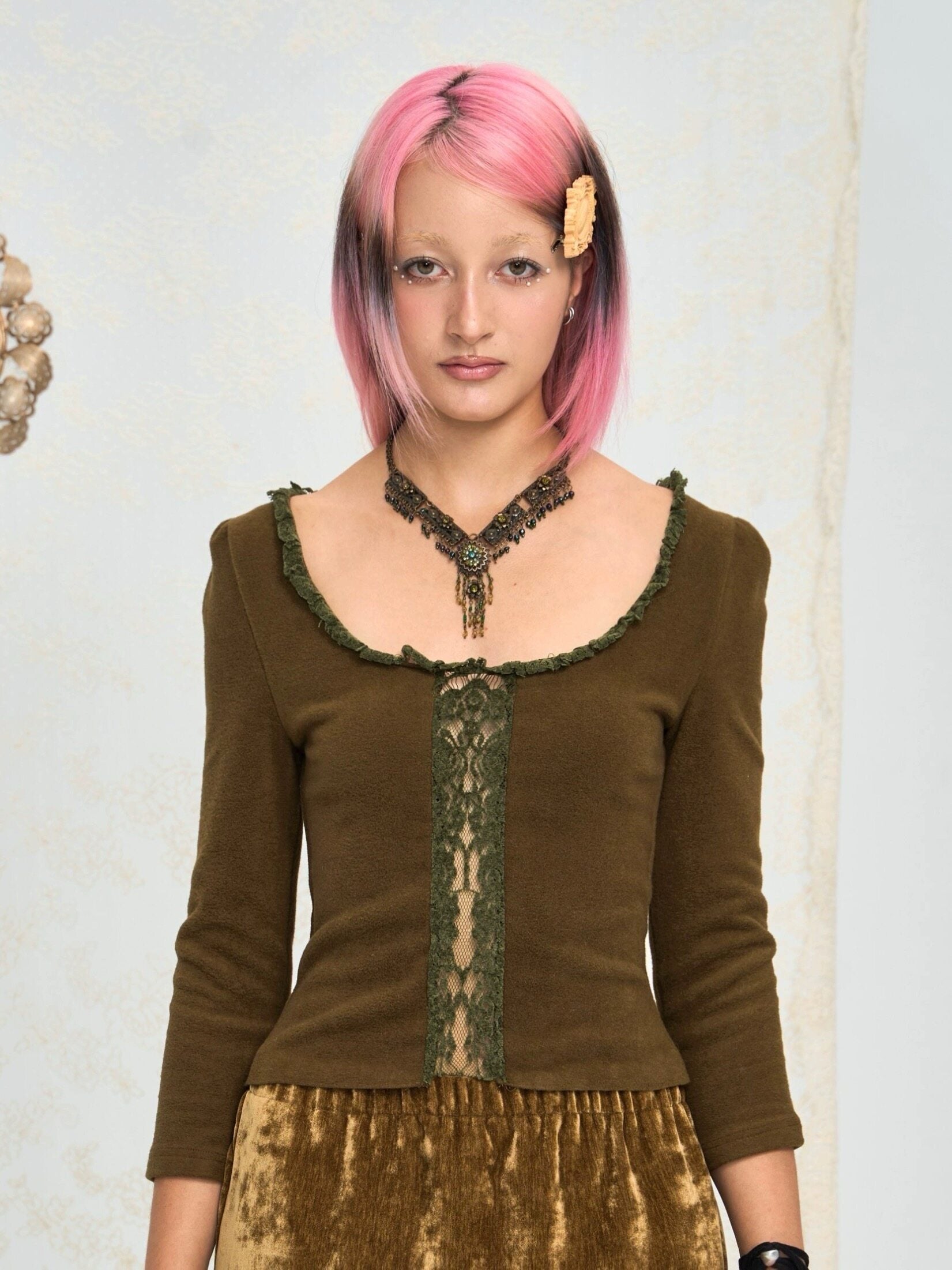 Chipchipshop_Moss_Green_Vintage_Lace_Round_Neck_Women&