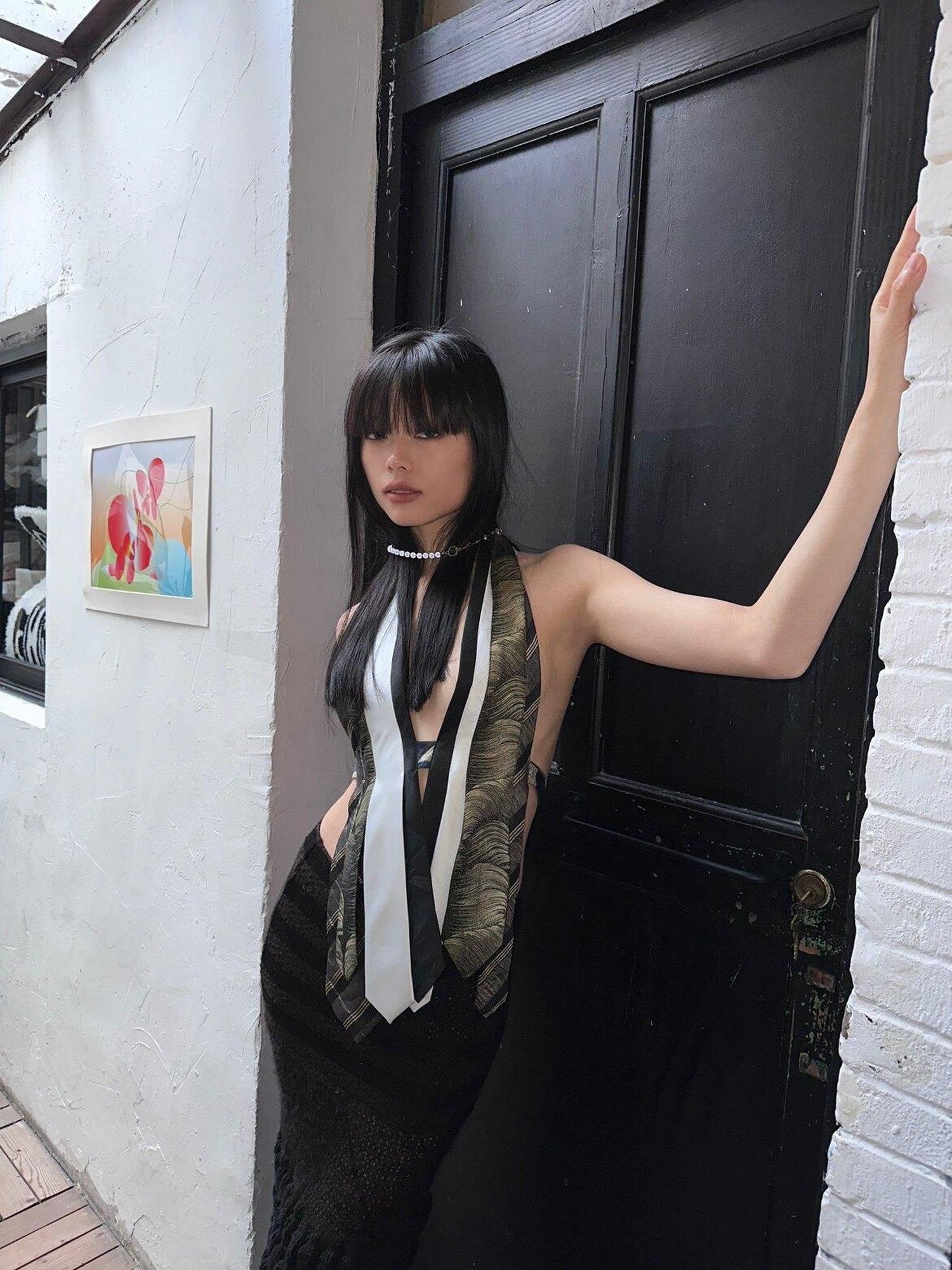 Chipchipshop Original Vintage Tie Detail V-neck Unique Print One Of A Kind Women&