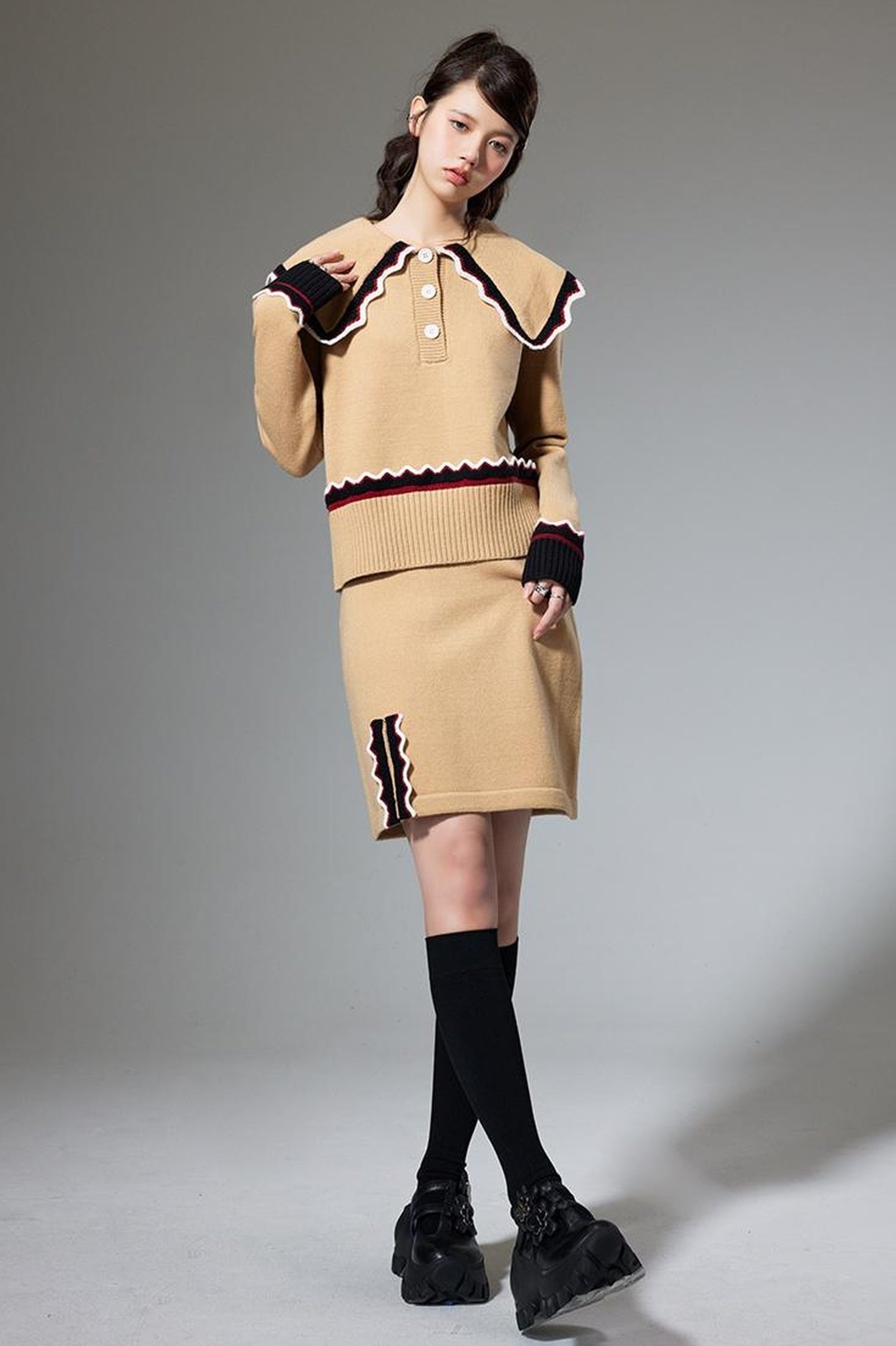 DIDDI MODA Classic Color Block Lace Collar Knit Set