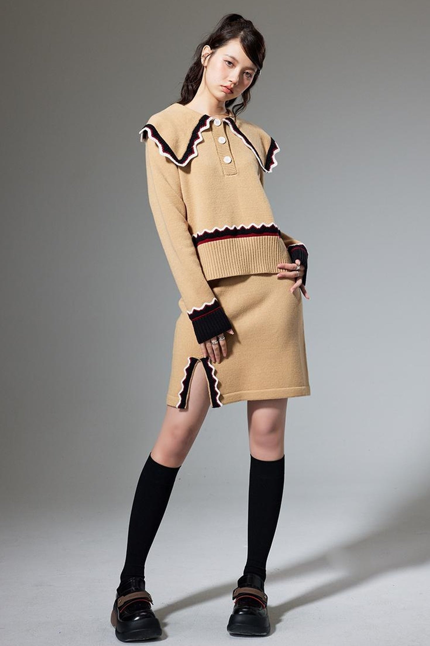 DIDDI MODA Classic Color Block Lace Collar Knit Set