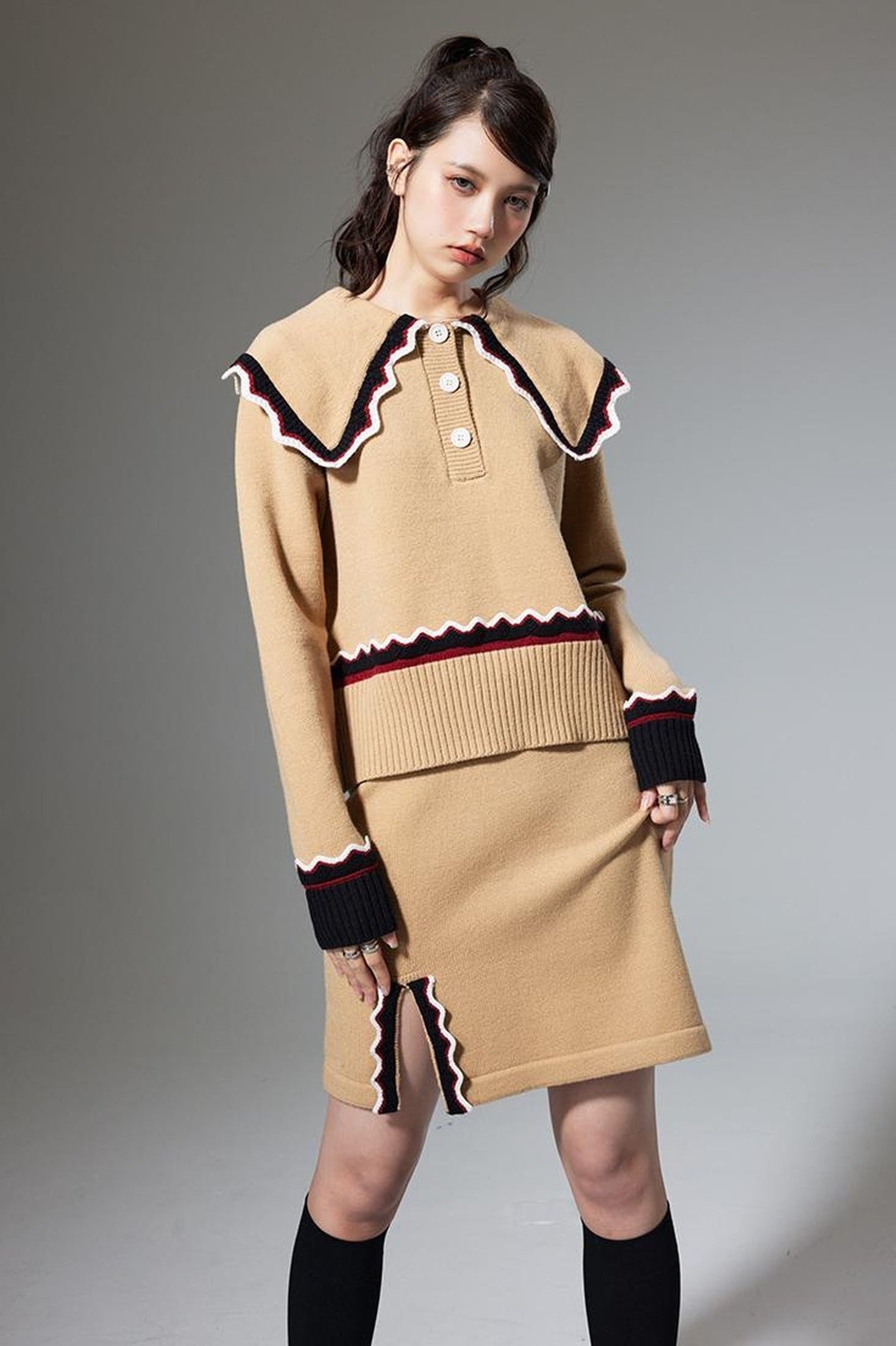 DIDDI MODA Classic Color Block Lace Collar Knit Set