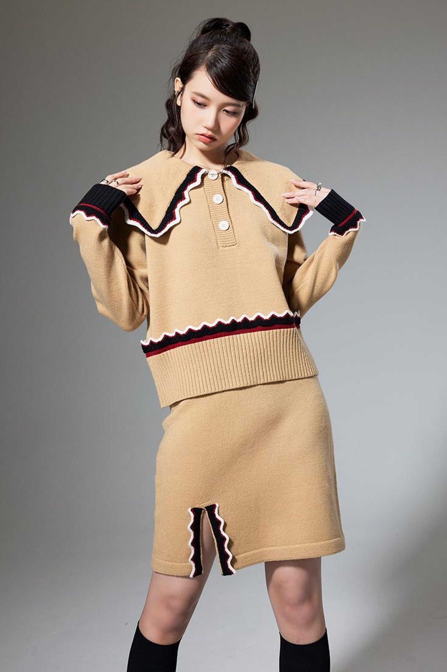 DIDDI MODA Classic Color Block Lace Collar Knit Set